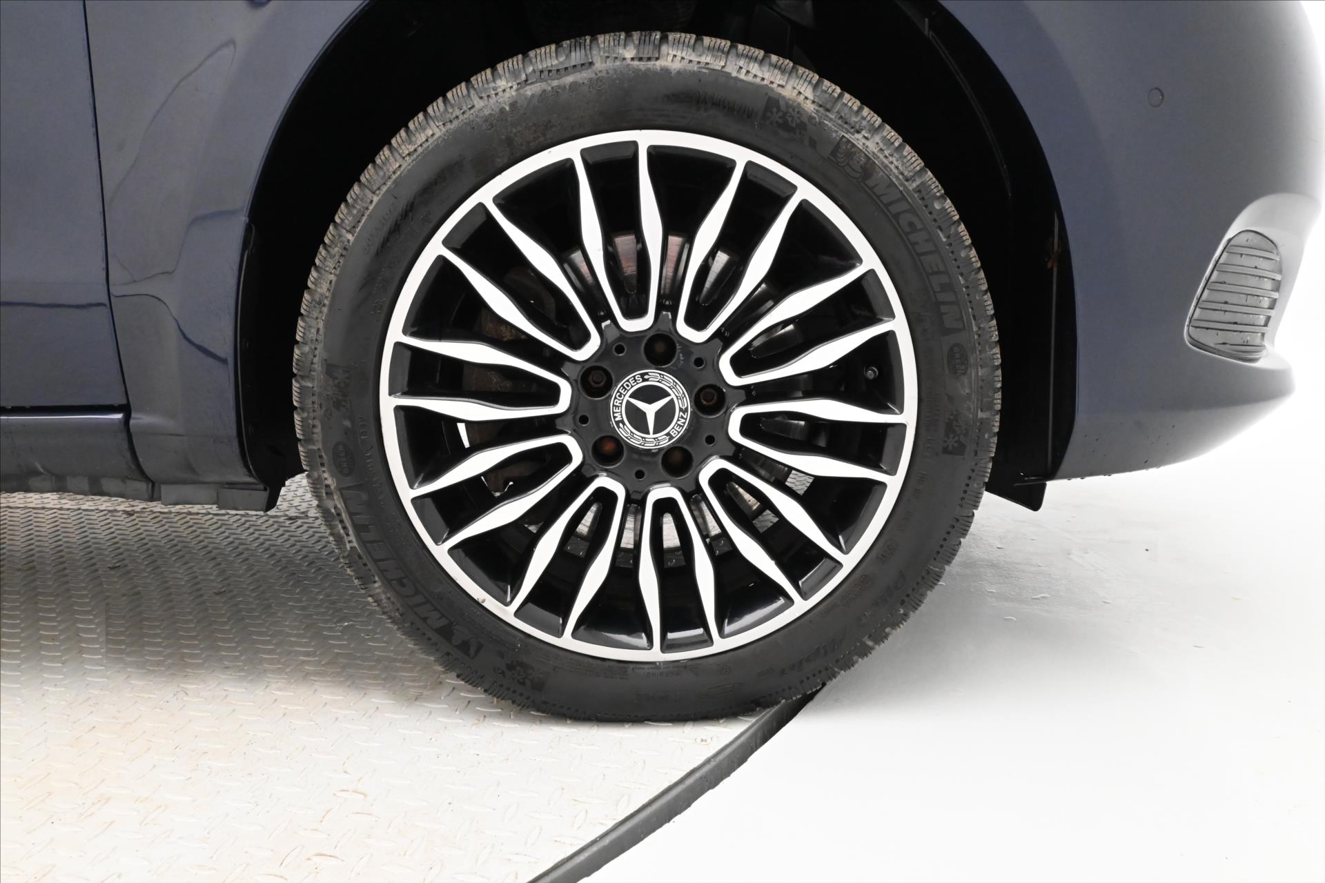 Hlavní fotografie vozu Mercedes-Benz Vito 2,1 116 CDi 120 kW AT7 8míst 4Matic Panorama Záruka až (28)