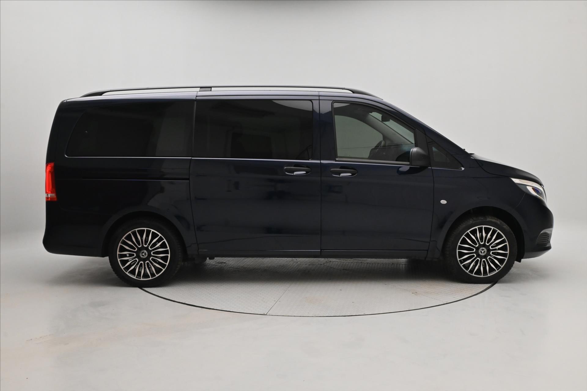 Hlavní fotografie vozu Mercedes-Benz Vito 2,1 116 CDi 120 kW AT7 8míst 4Matic Panorama Záruka až (4)