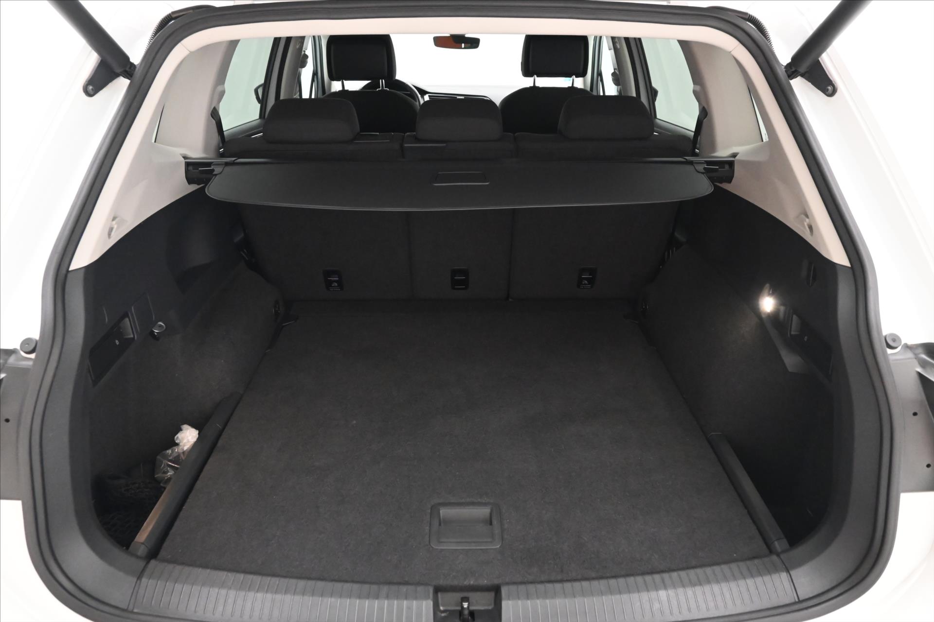 Main photo of the car Volkswagen Tiguan allspace 2.0 TDI 176 kW DSG Business Premium Warranty up to 5 years (10)