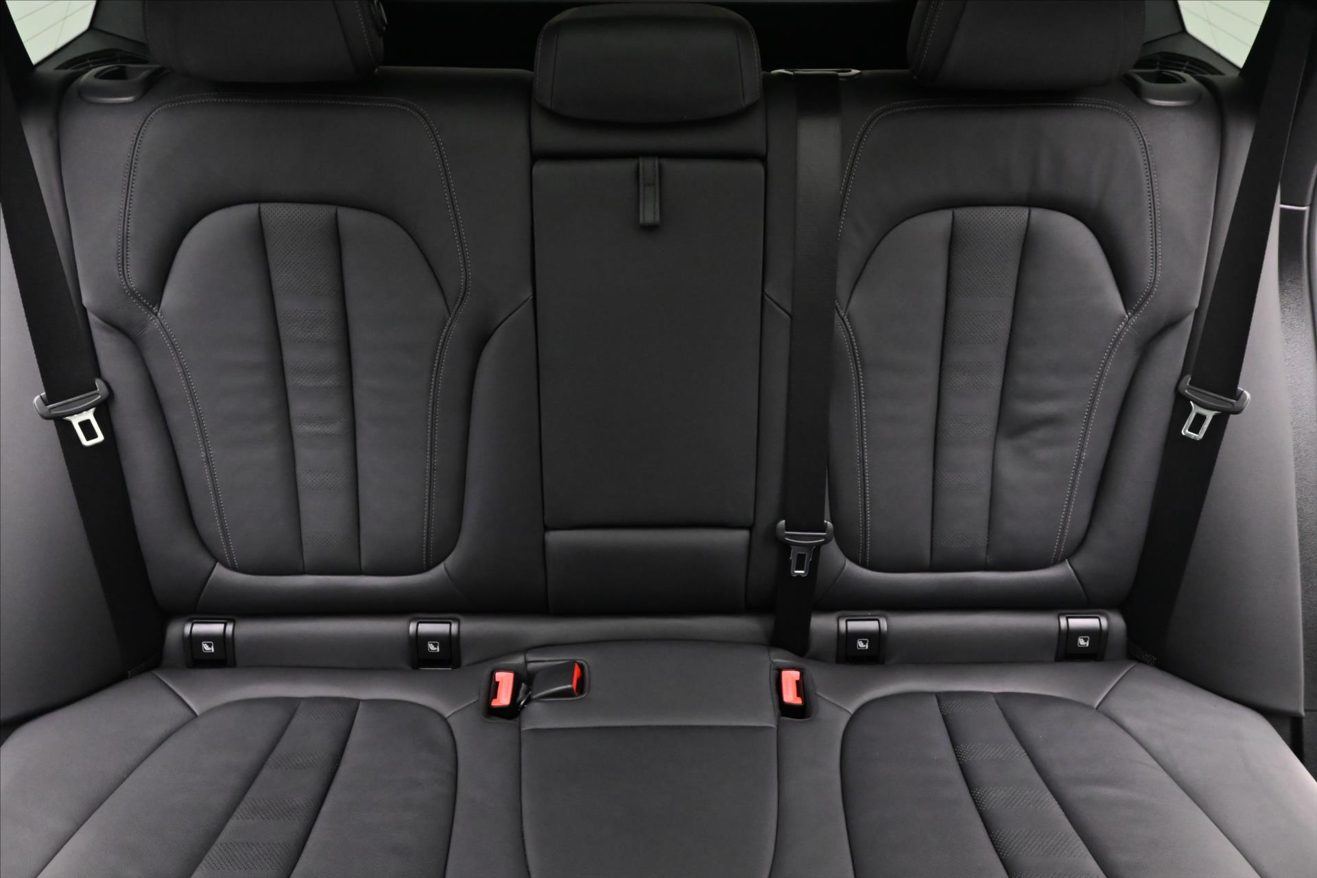 Hlavní fotografie vozu BMW X5 3,0 d xDrive 210 kW AT8 Záruka 3 roky v ceně vozu (27)