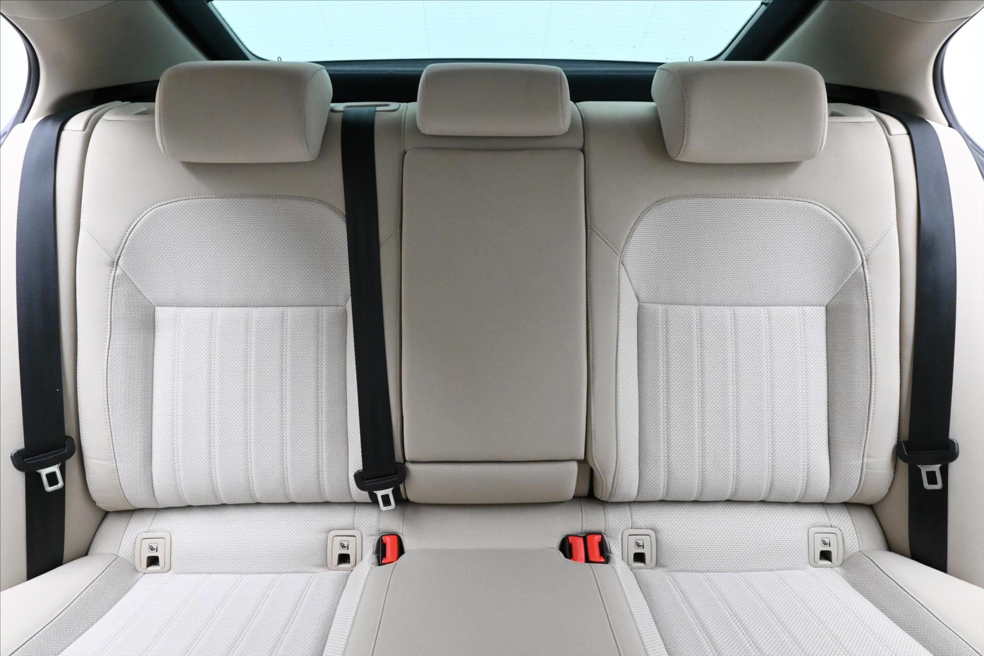 Hlavní fotografie vozu Škoda Superb 2,0 TDI 110kW Style Záruka až 5 let (27)