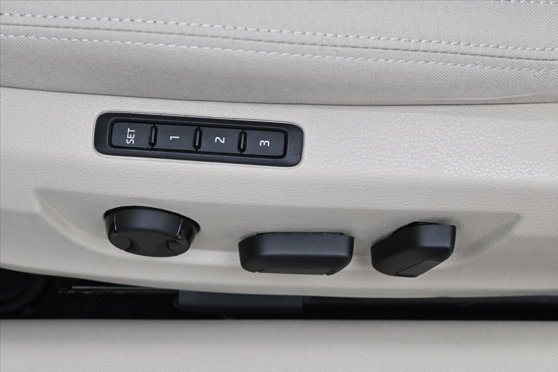 Hlavní fotografie vozu Škoda Superb 2,0 TDI 110kW Style Záruka až 5 let (28)