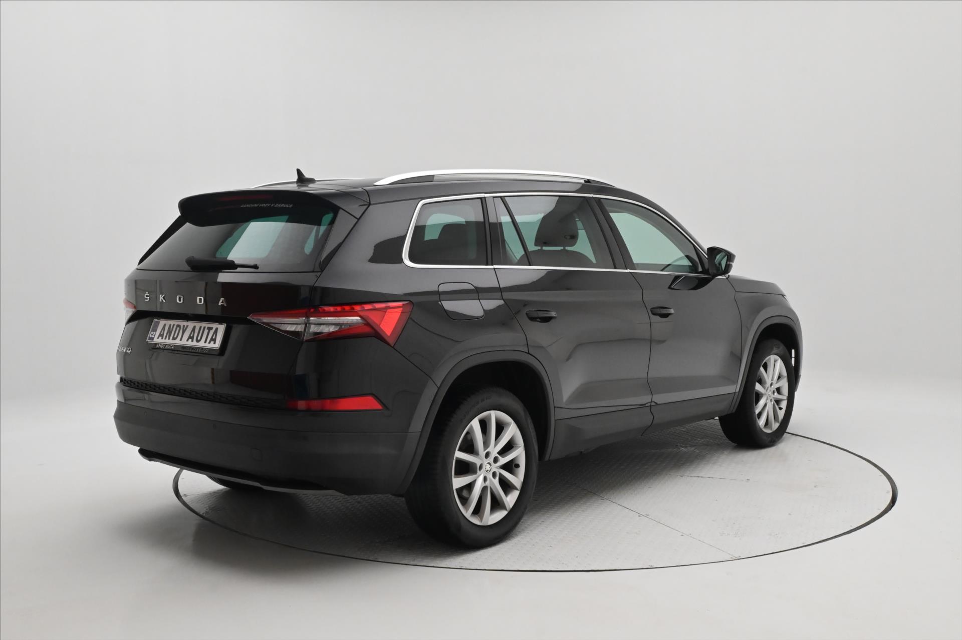 Hlavní fotografie vozu Škoda Kodiaq 1,5 TSI 110kW 7míst Business Edition Záruka až 5 let (5)