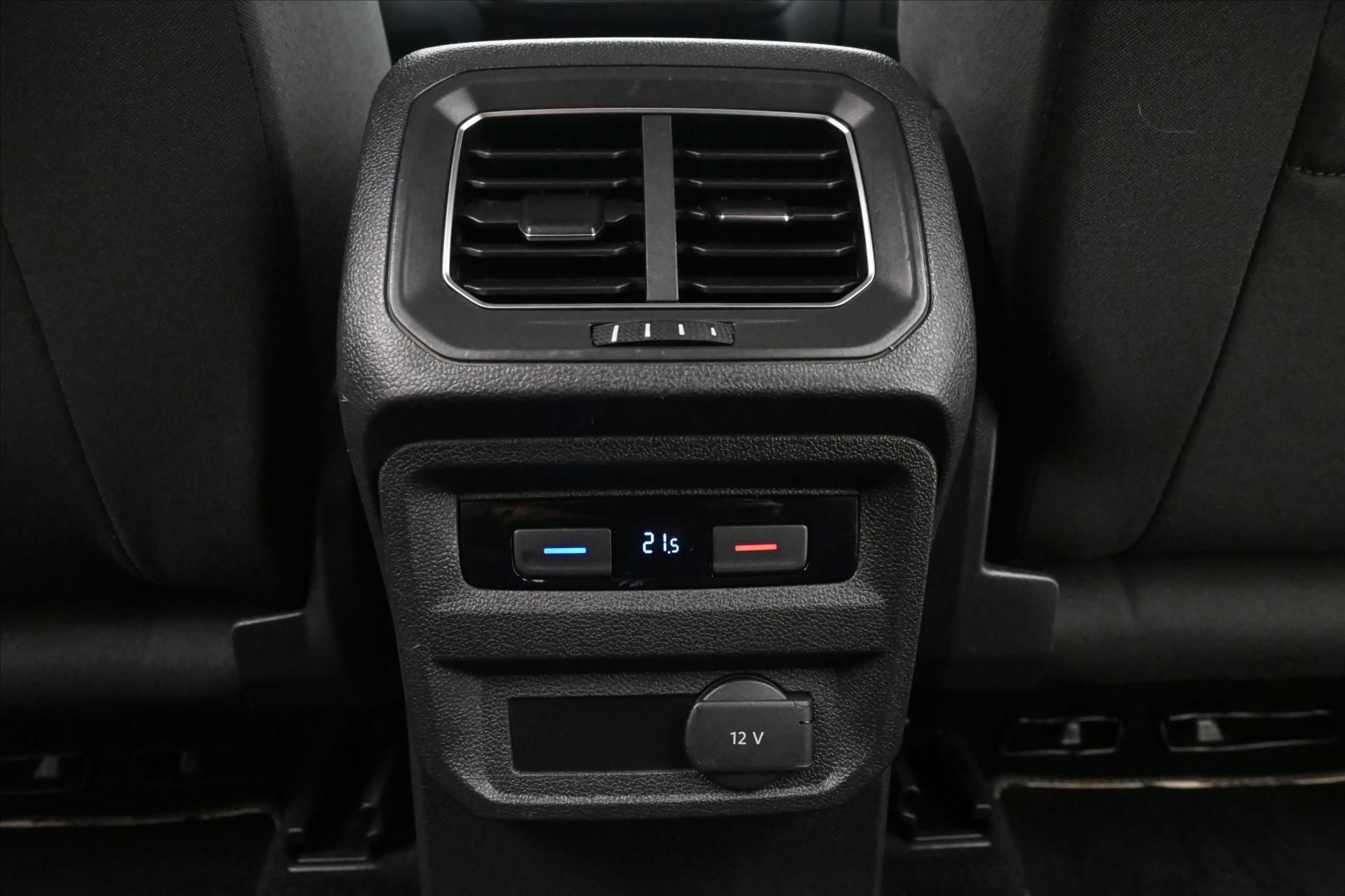 Main photo of the car Volkswagen Tiguan allspace 2.0 TDI 140 kW 4x4 DSG 7 seats Warranty up to 5 years (22)