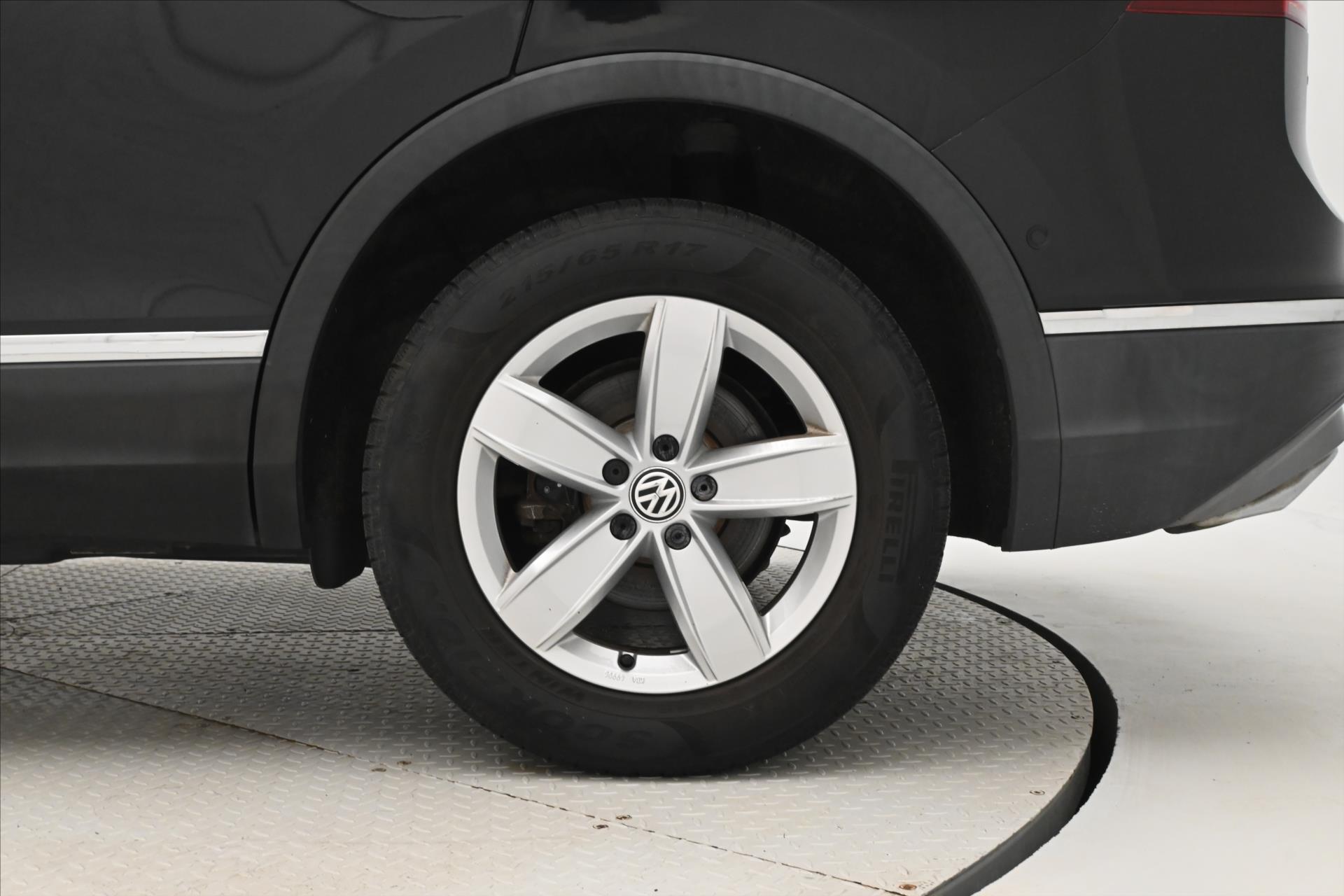 Main photo of the car Volkswagen Tiguan allspace 2.0 TDI 140 kW 4x4 DSG 7 seats Warranty up to 5 years (34)