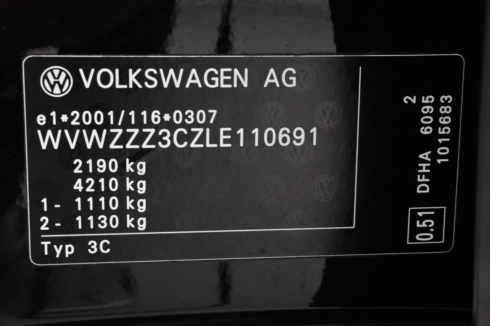 Hlavní fotografie vozu Volkswagen Passat 2,0 TDI 140 kW DSG Business Záruka až 5 let (12)