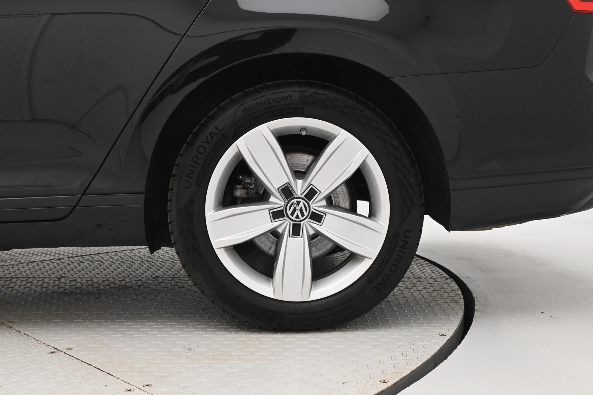 Hlavní fotografie vozu Volkswagen Passat 2,0 TDI 140 kW DSG Business Záruka až 5 let (30)