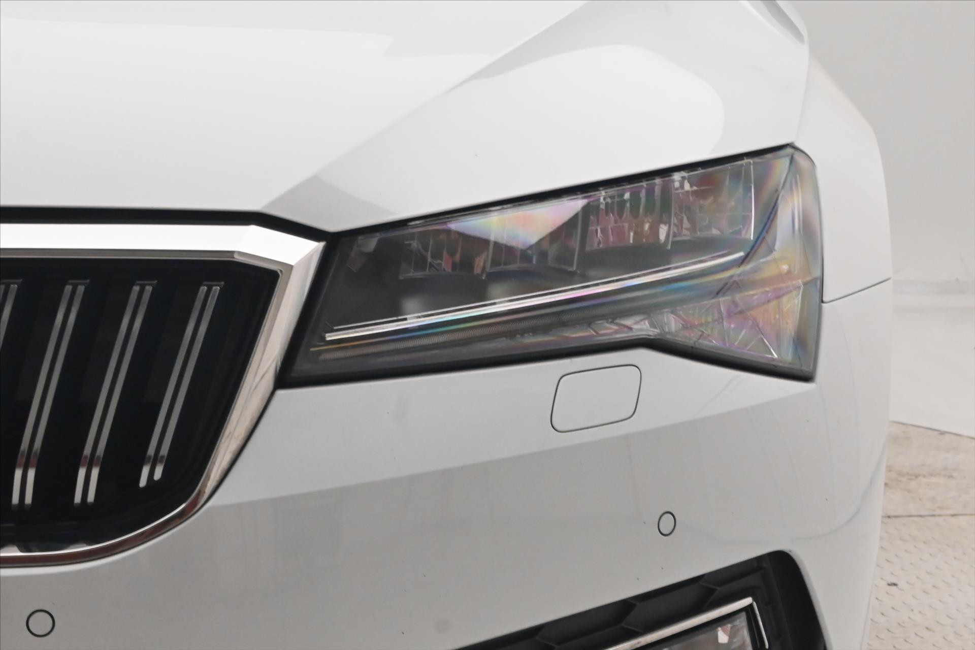 Hlavní fotografie vozu Škoda Superb 2,0 TDI 110kW Style DSG Záruka až 5 let (28)