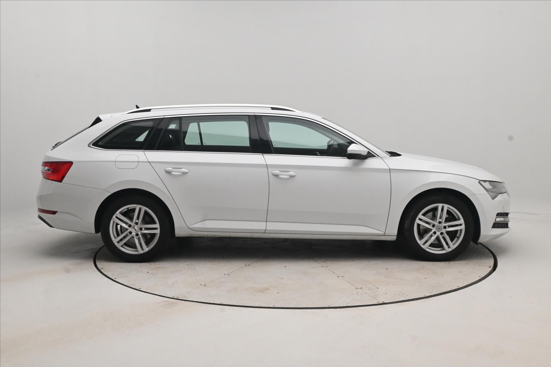 Main photo of the car Skoda Superb 2.0 TDI 110kW Style DSG Warranty up to 5 years (4)