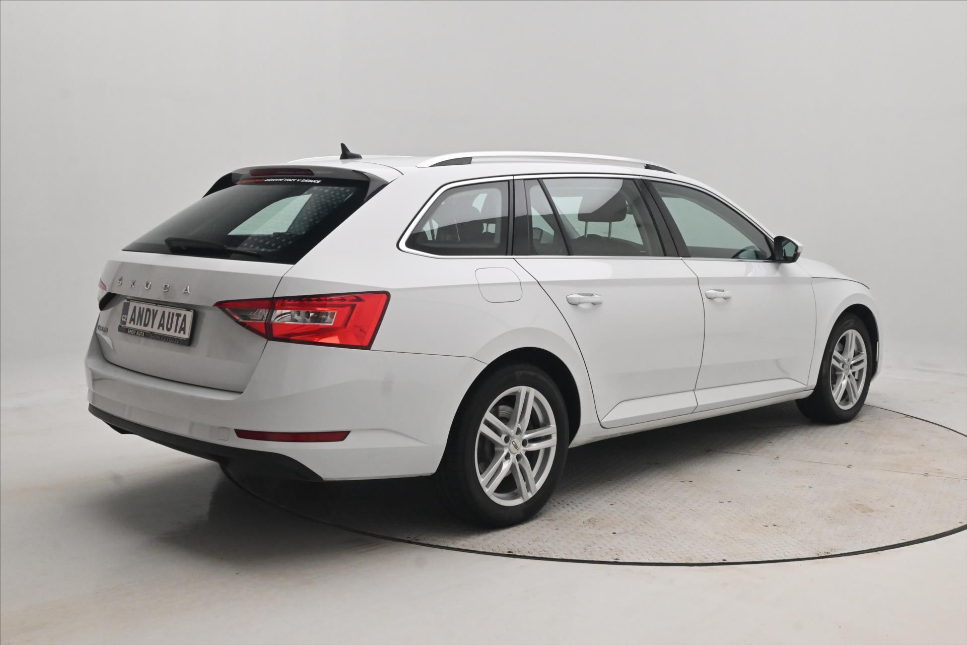 Hlavní fotografie vozu Škoda Superb 2,0 TDI 110kW Style DSG Záruka až 5 let (5)