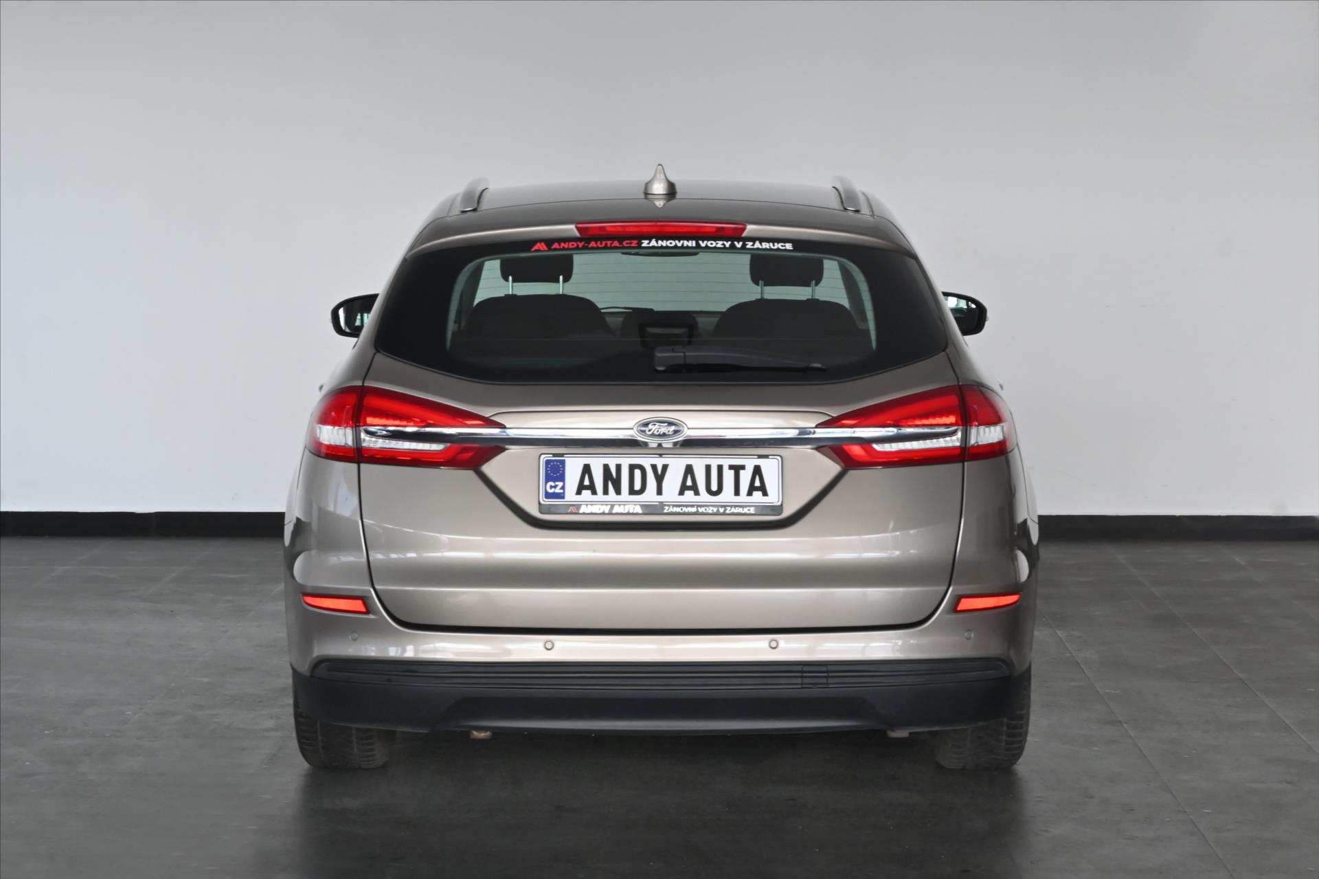 Hlavní fotografie vozu Ford Mondeo 2,0 EcoBlue 110 kW Business Záruka až 5 let (4)
