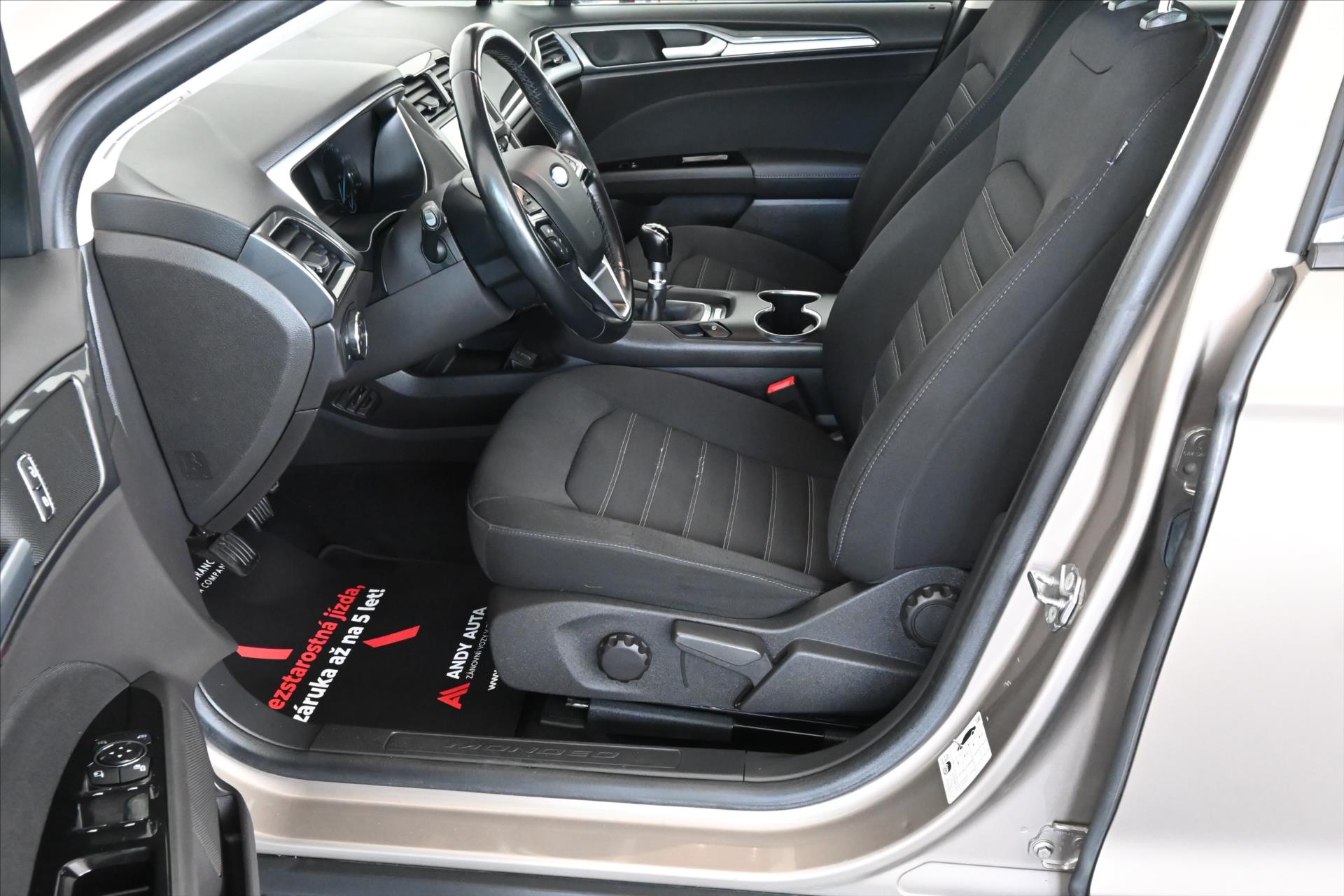 Hlavní fotografie vozu Ford Mondeo 2,0 EcoBlue 110 kW Business Záruka až 5 let (9)