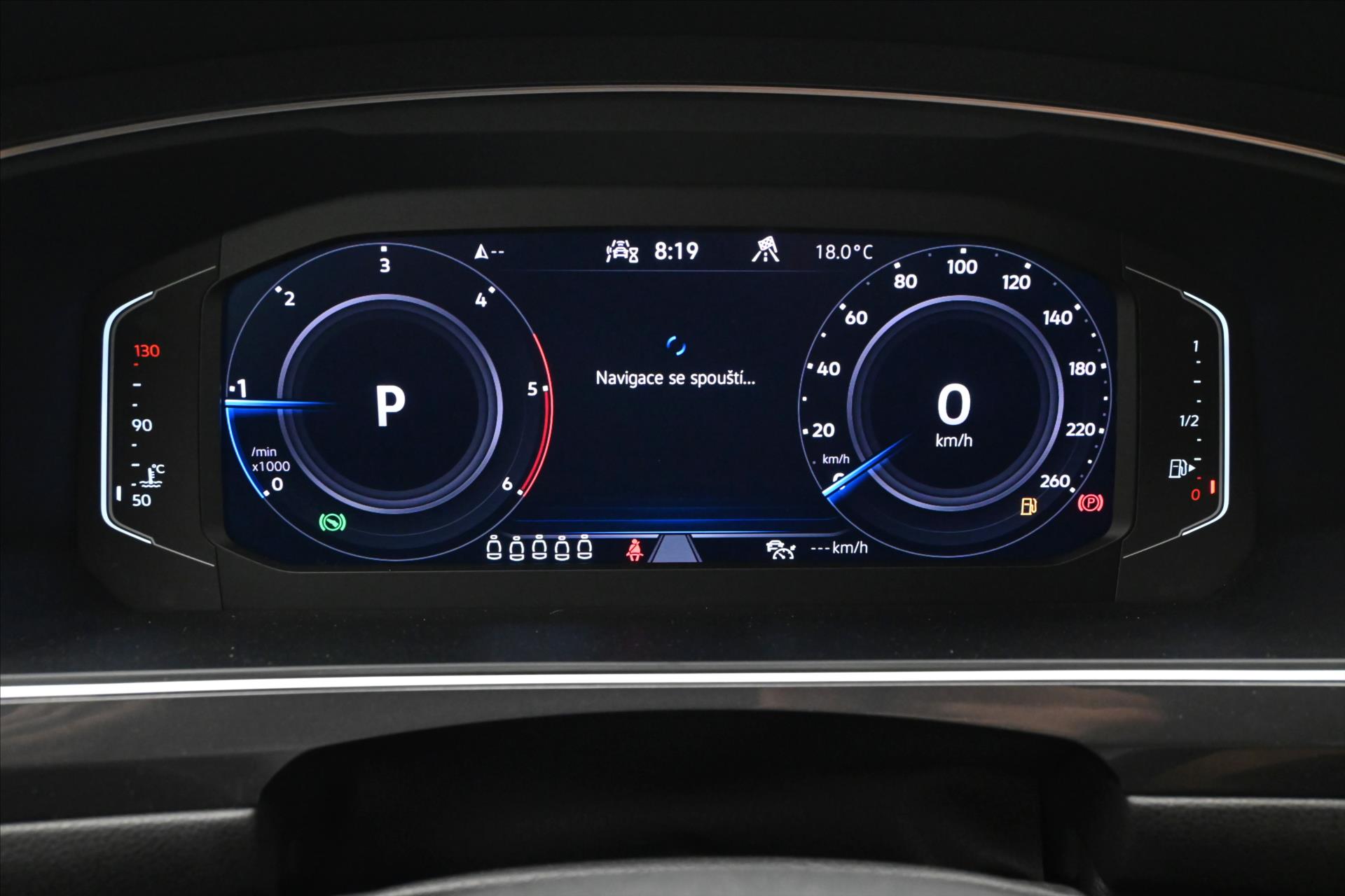 Hlavní fotografie vozu Volkswagen Tiguan Allspace 2,0 TDI 147 kW R-Line 4x4 7Míst Záruka až 5 let (17)