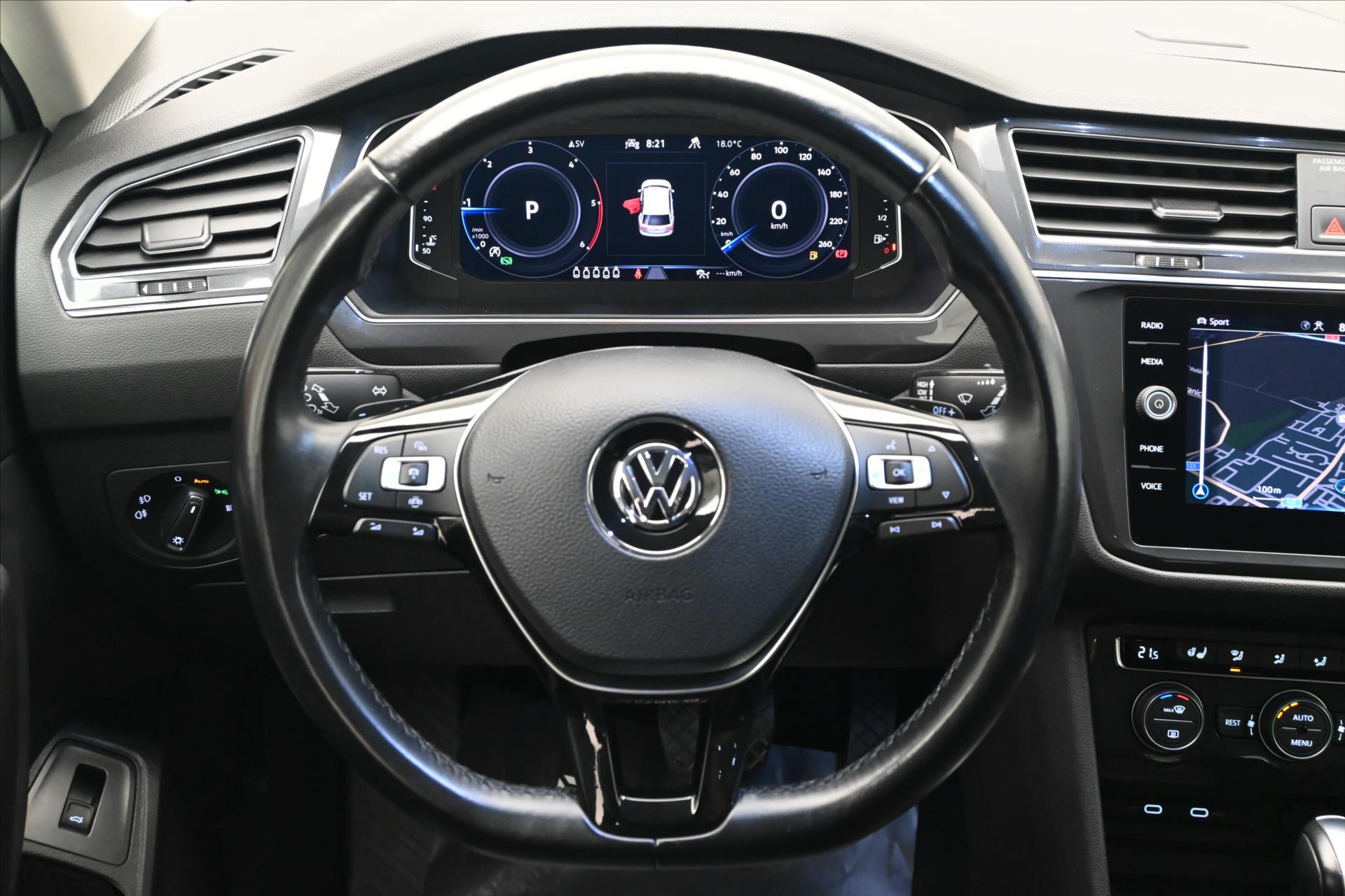 Hlavní fotografie vozu Volkswagen Tiguan Allspace 2,0 TDI 147 kW R-Line 4x4 7Míst Záruka až 5 let (19)