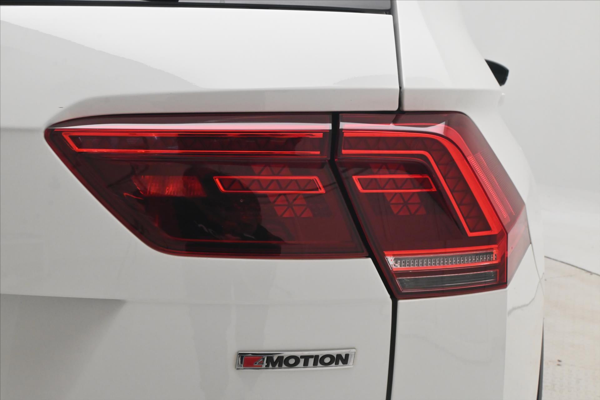 Hlavní fotografie vozu Volkswagen Tiguan Allspace 2,0 TDI 147 kW R-Line 4x4 7Míst Záruka až 5 let (34)