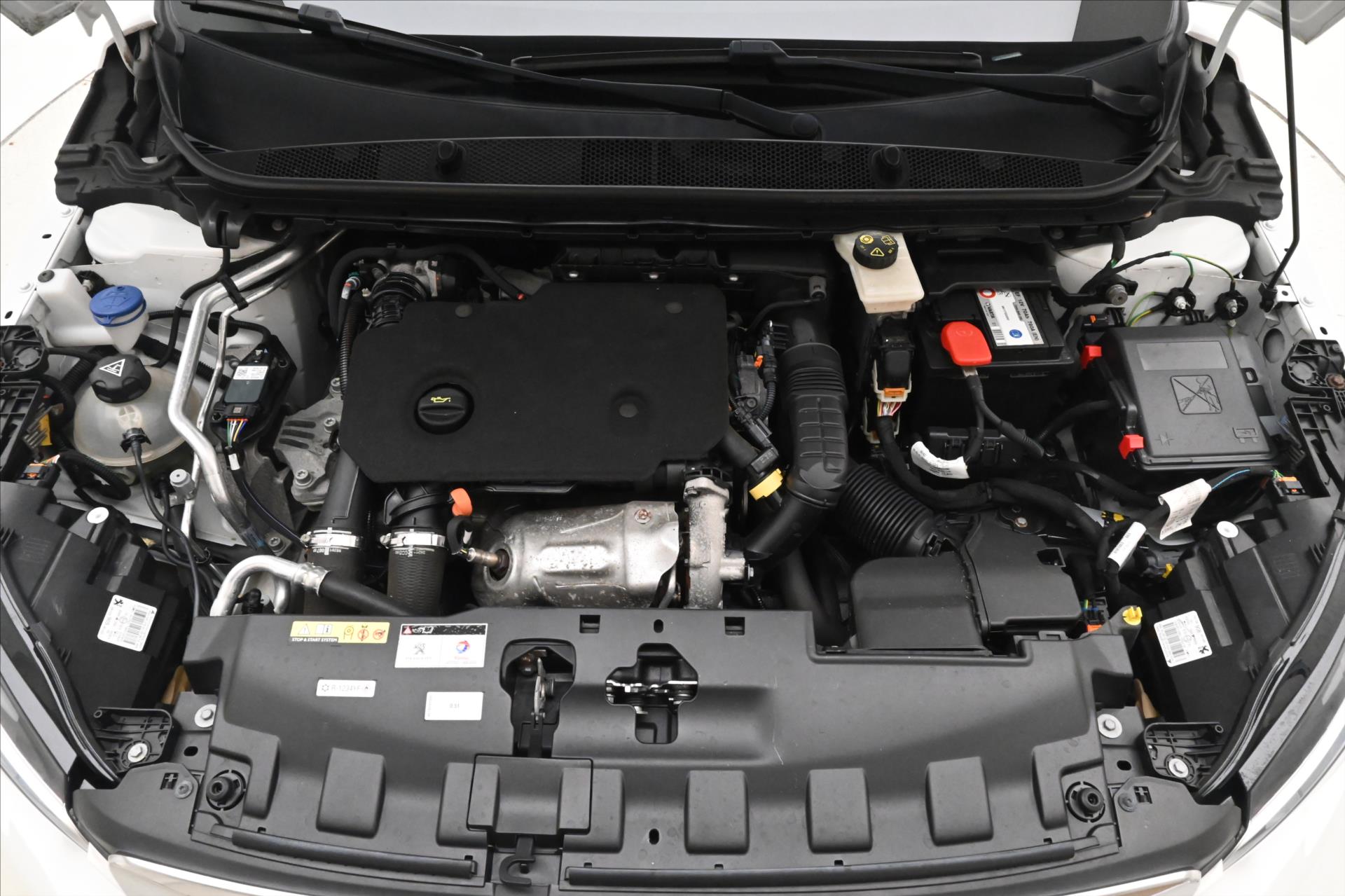 Hlavní fotografie vozu Peugeot 308 1,5 BlueHDi 96 kW Active Business Záruka až 5 let (9)
