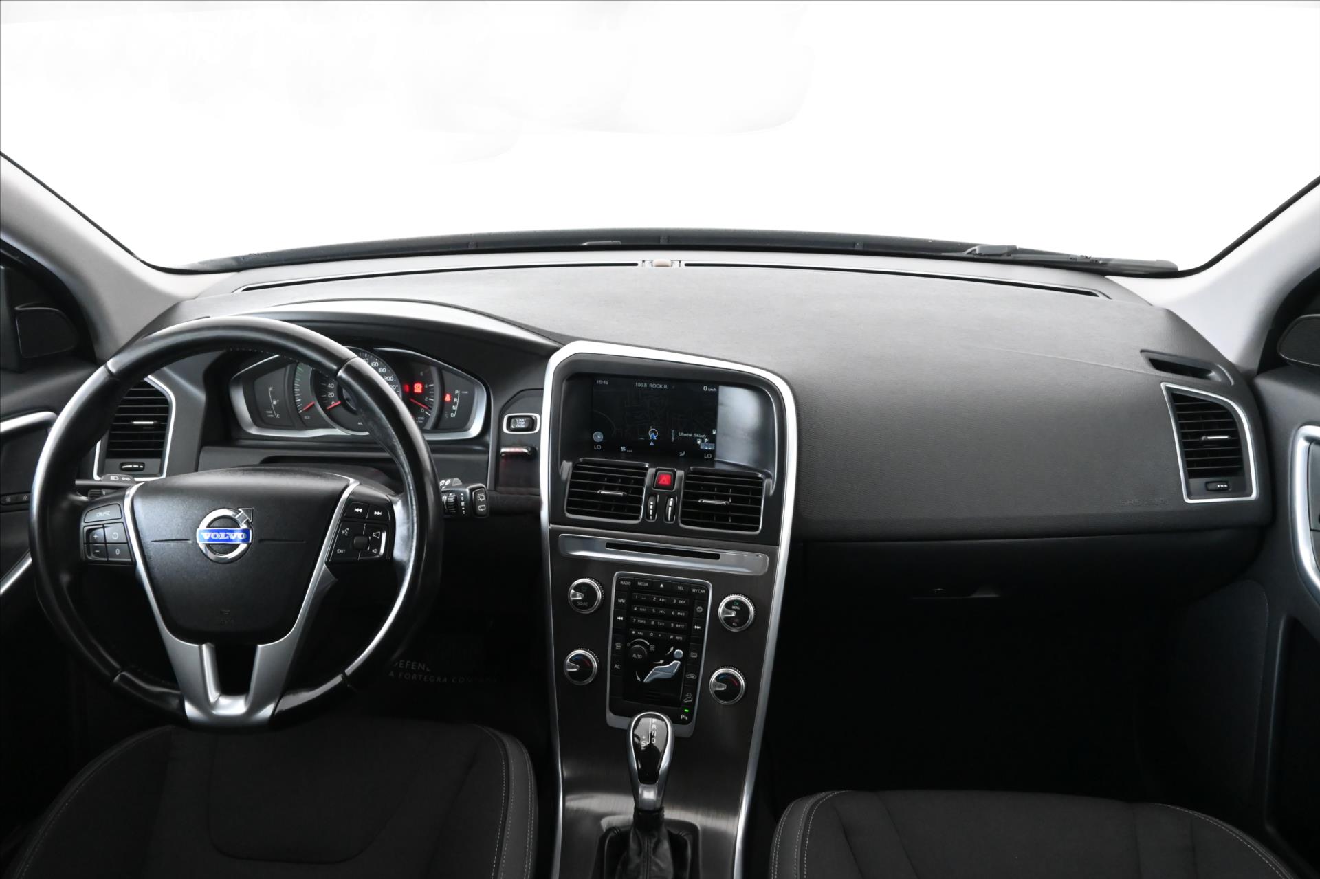 Hlavní fotografie vozu Volvo XC60 2,4 D5 133 kW AT6 AWD Záruka až 5 let (11)