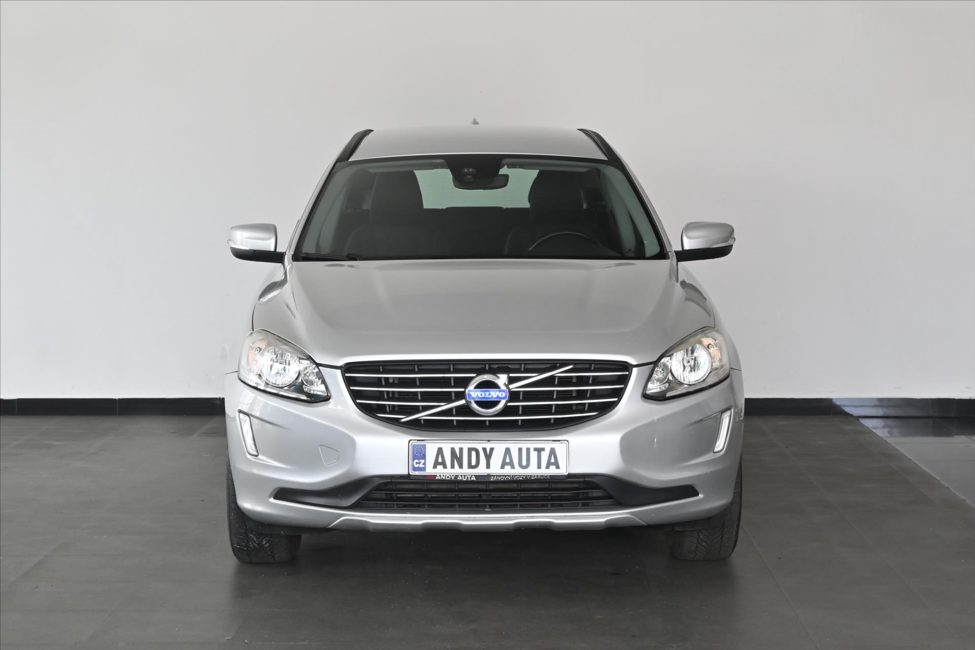 Hlavní fotografie vozu Volvo XC60 2,4 D5 133 kW AT6 AWD Záruka až 5 let (2)