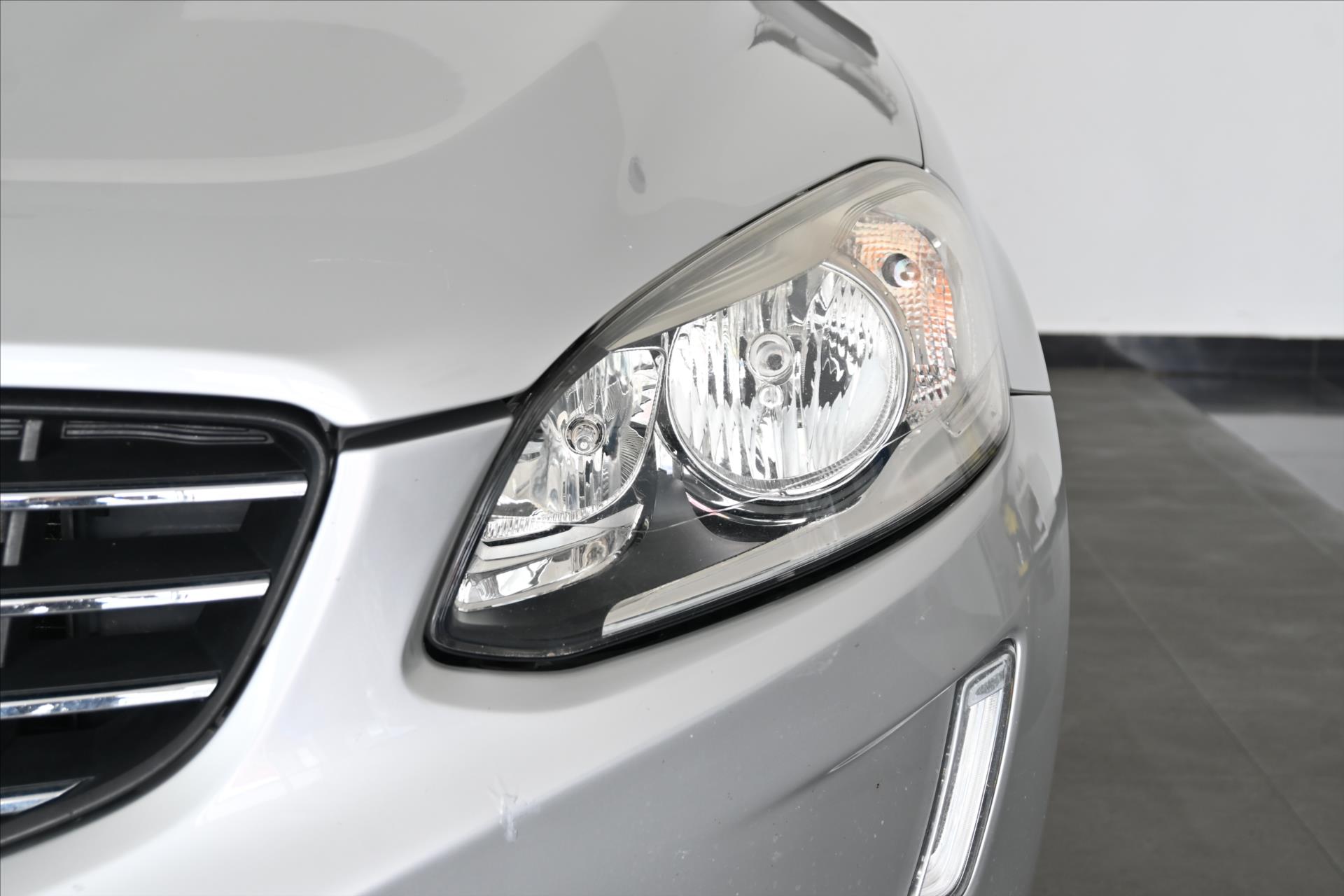 Hlavní fotografie vozu Volvo XC60 2,4 D5 133 kW AT6 AWD Záruka až 5 let (27)