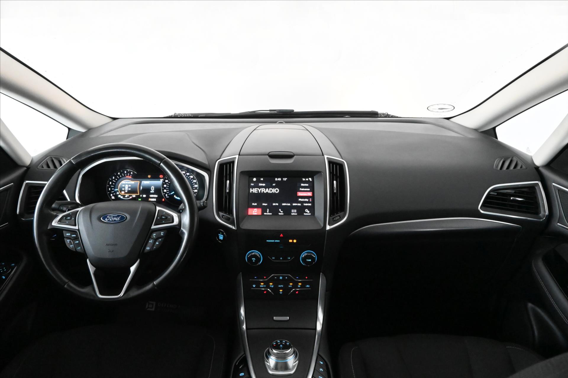 Hlavní fotografie vozu Ford S-MAX 2,0 EcoBlue 110 kW AT8 Titanium Záruka až 5 let (11)