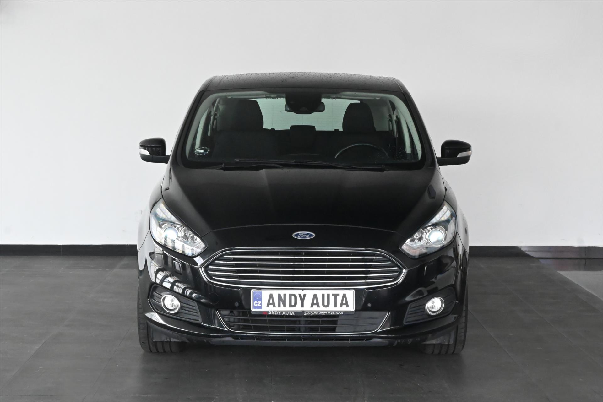 Hlavní fotografie vozu Ford S-MAX 2,0 EcoBlue 110 kW AT8 Titanium Záruka až 5 let (2)