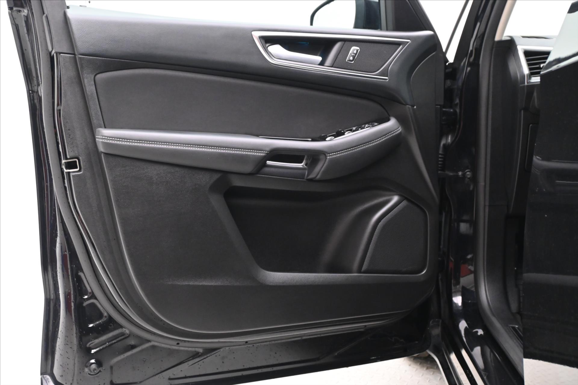 Main photo of the car Ford S-Max 2.0 EcoBlue 140 kW AT8 Titanium Warranty up to 5 years (23)
