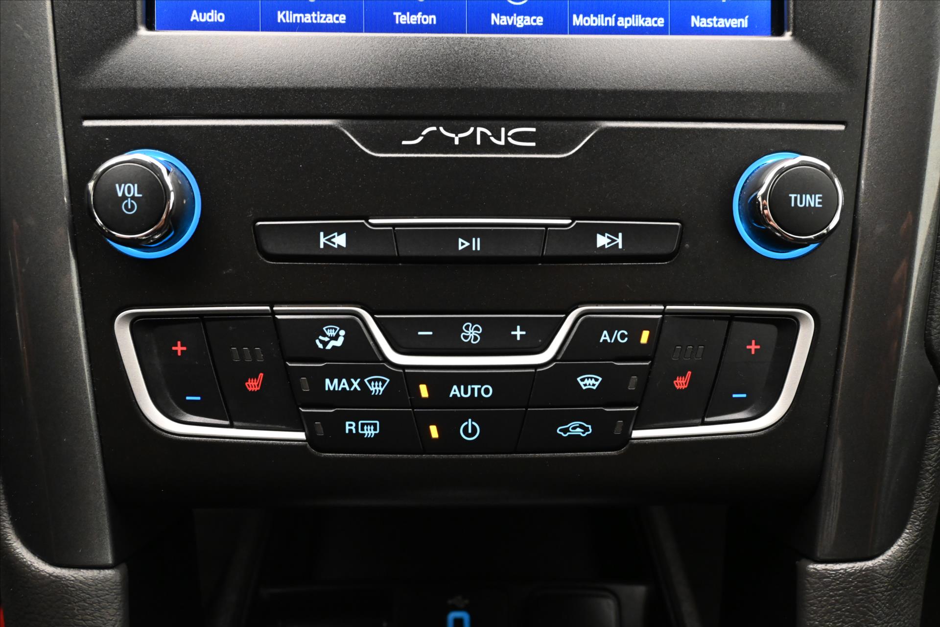 Hlavní fotografie vozu Ford Mondeo 2,0 EcoBlue 110 kW Titanium AT8 Záruka až 5 let (20)