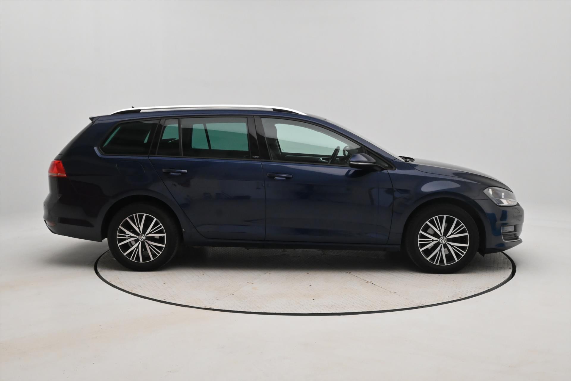 Hlavní fotografie vozu Volkswagen Golf 1,6 TDI 81kW Allstar Záruka až 5 let (4)