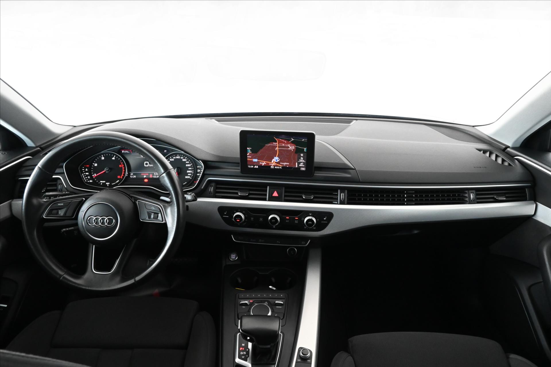 Hlavní fotografie vozu Audi A4 2,0 40TDI 140 kW S-Tronic Záruka až 5 let (11)