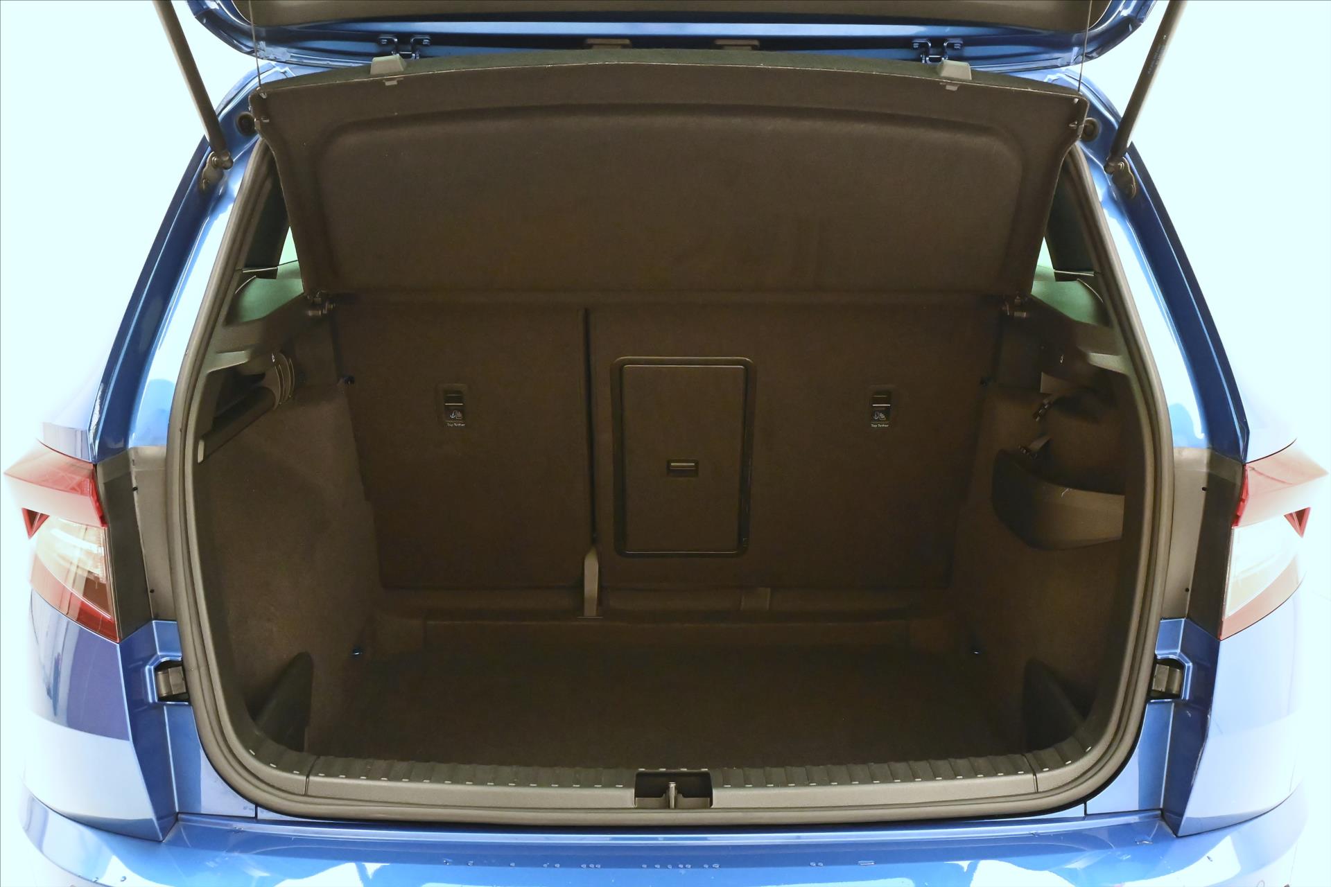 Hlavní fotografie vozu Škoda Karoq 1,5 TSI 110 kW Sportline Záruka až 5 let (10)