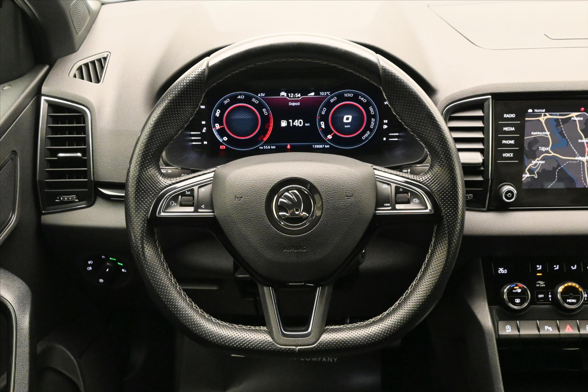 Hlavní fotografie vozu Škoda Karoq 1,5 TSI 110 kW Sportline Záruka až 5 let (18)