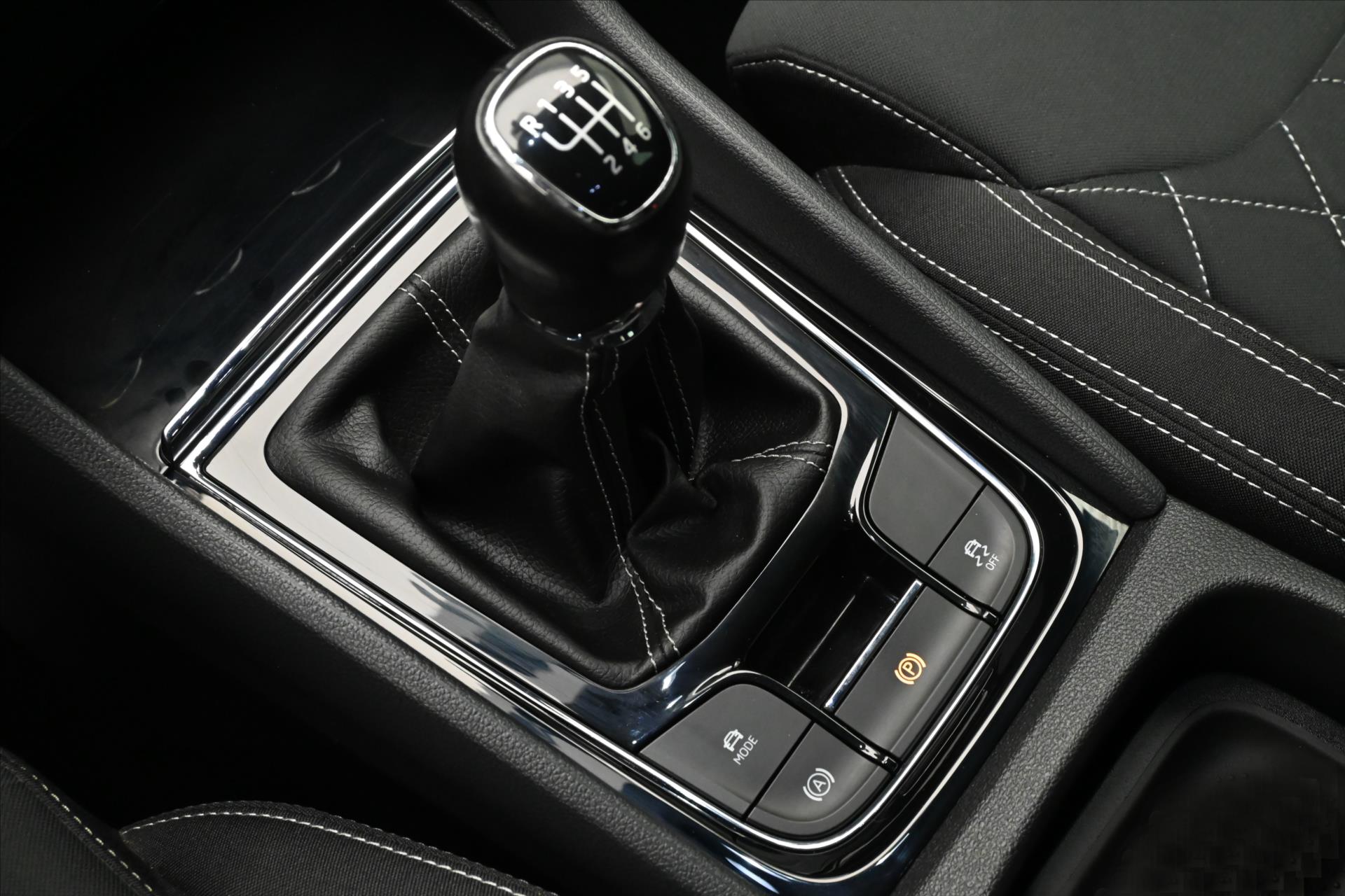 Hlavní fotografie vozu Škoda Karoq 1,5 TSI 110 kW Sportline Záruka až 5 let (23)
