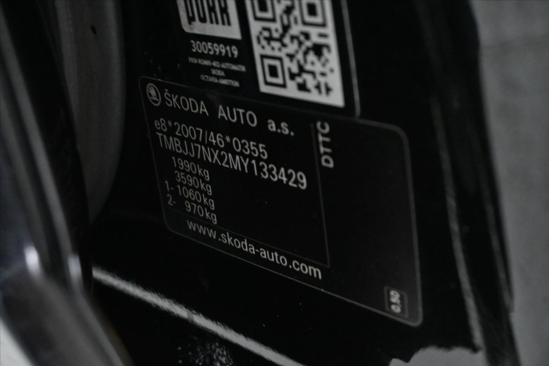 Hlavní fotografie vozu Škoda Octavia 2,0 TDI 110 KW DSG Ambition Záruka až 5 let (12)