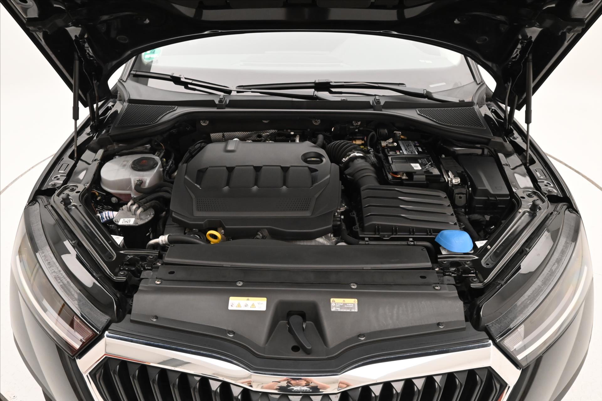 Hlavní fotografie vozu Škoda Octavia 2,0 TDI 110 KW DSG Ambition Záruka až 5 let (9)