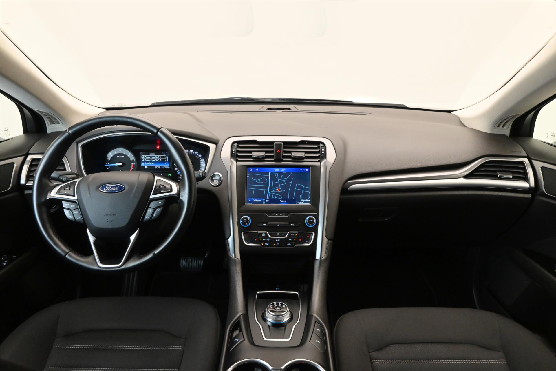 Hlavní fotografie vozu Ford Mondeo 2,0 TDCi 110kW AT8 Titanium Záruka až 5 let (14)