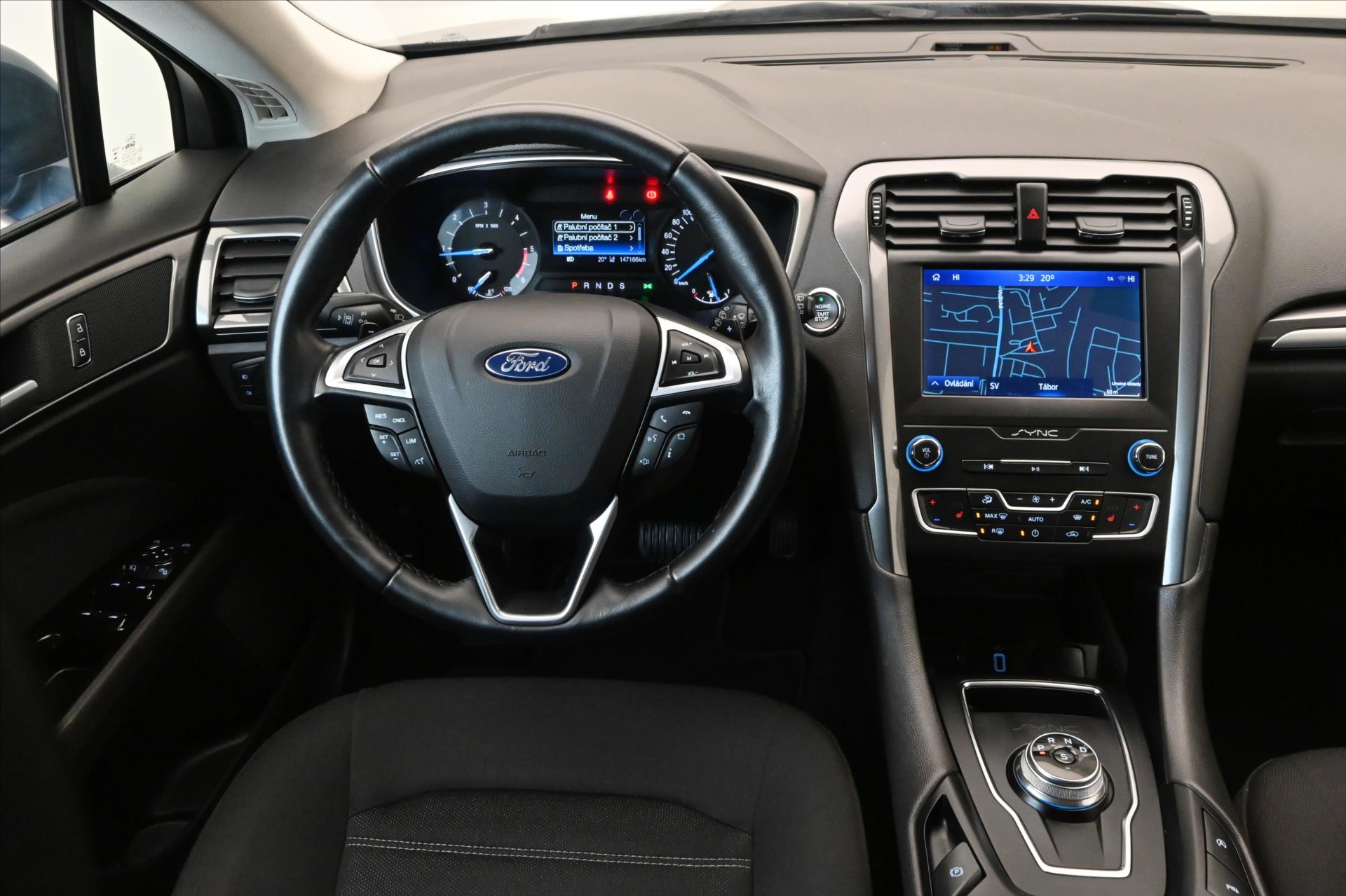 Hlavní fotografie vozu Ford Mondeo 2,0 TDCi 110kW AT8 Titanium Záruka až 5 let (19)