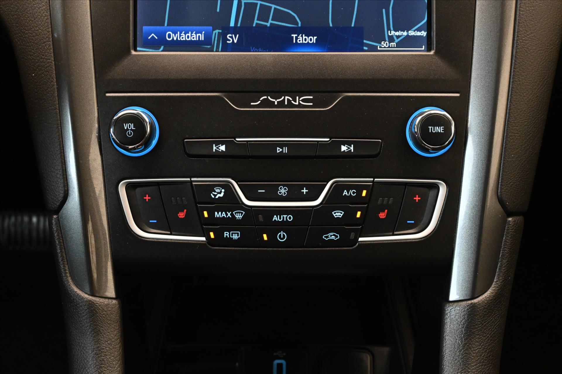 Hlavní fotografie vozu Ford Mondeo 2,0 TDCi 110kW AT8 Titanium Záruka až 5 let (24)