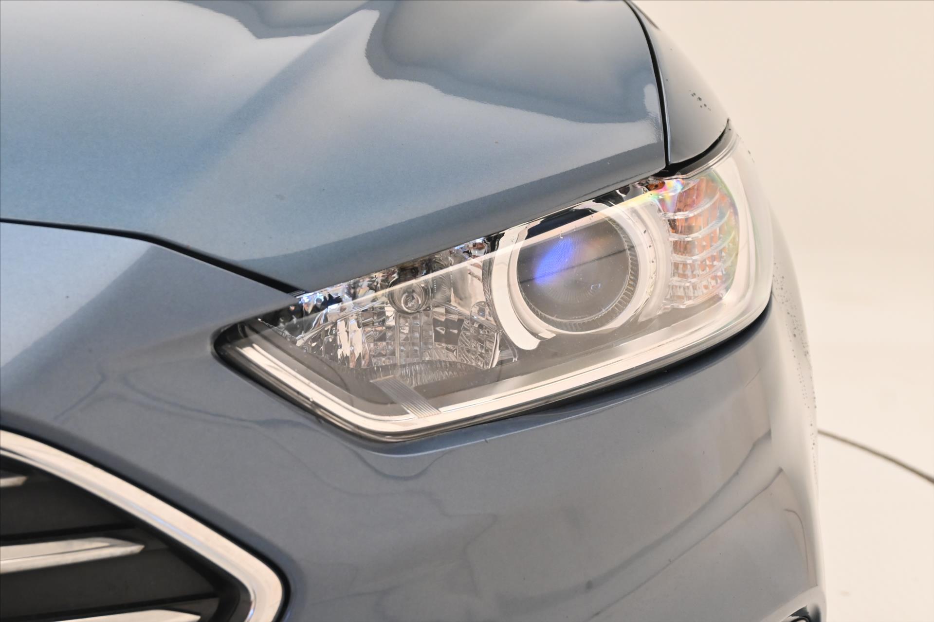 Hlavní fotografie vozu Ford Mondeo 2,0 TDCi 110kW AT8 Titanium Záruka až 5 let (31)