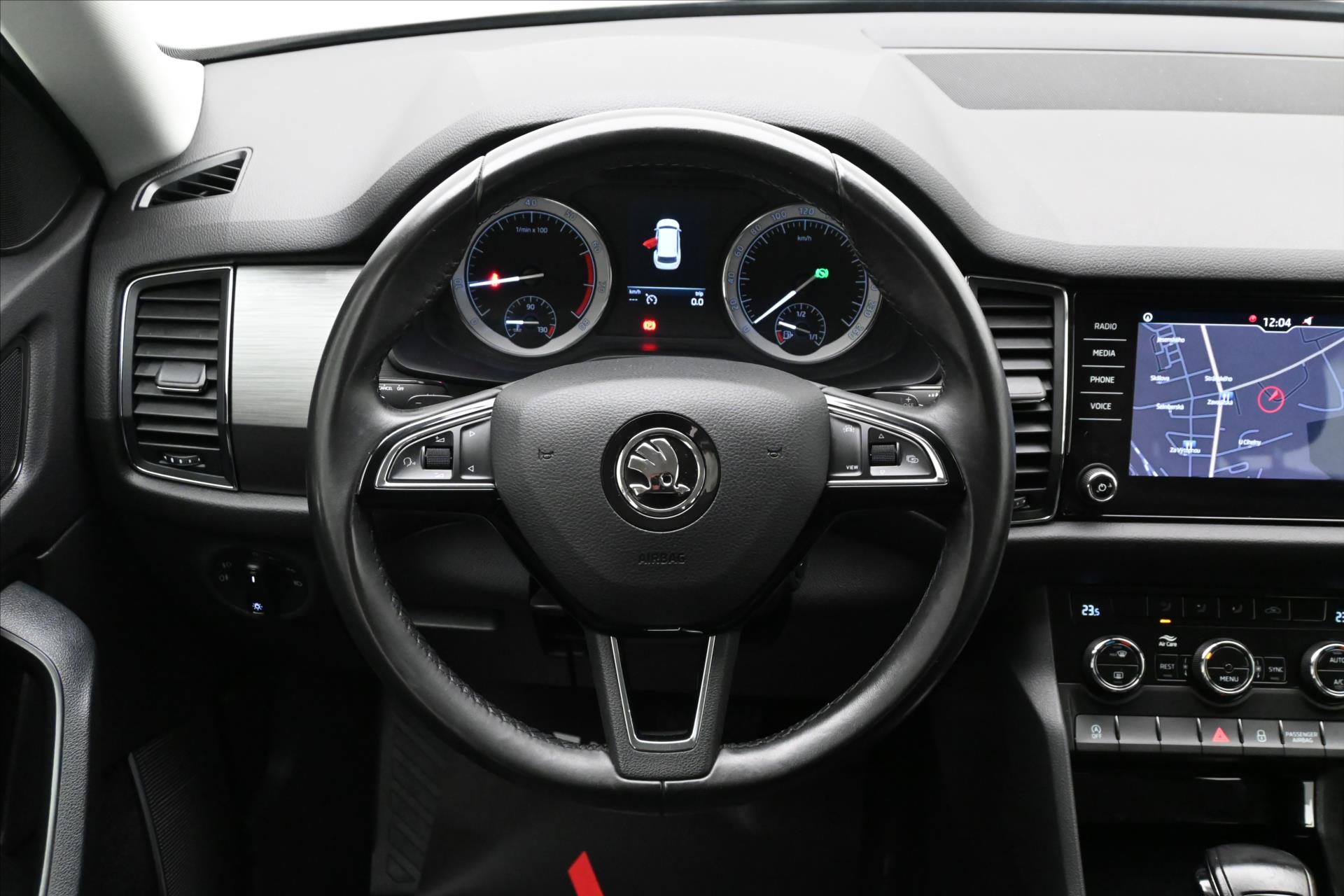 Hlavní fotografie vozu Škoda Kodiaq 1,5 TSI 110 kW DSG Ambition ZÁRUKA AŽ 5 LET (18)