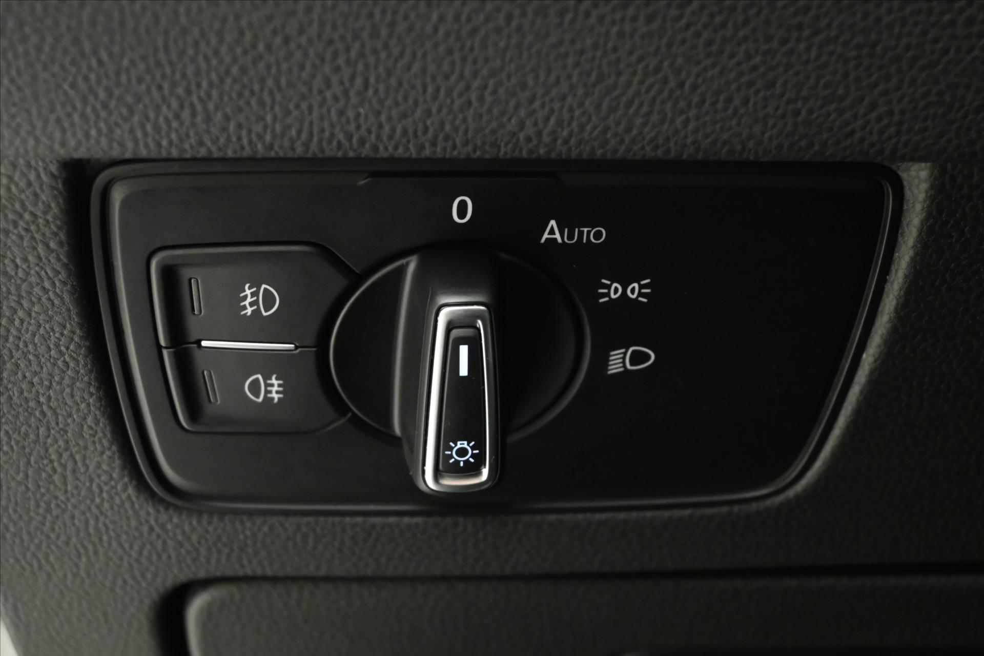 Main photo of the car Volkswagen Passat 2.0 TDI 140 kW DSG ELEGANCE Warranty up to 5 years (27)