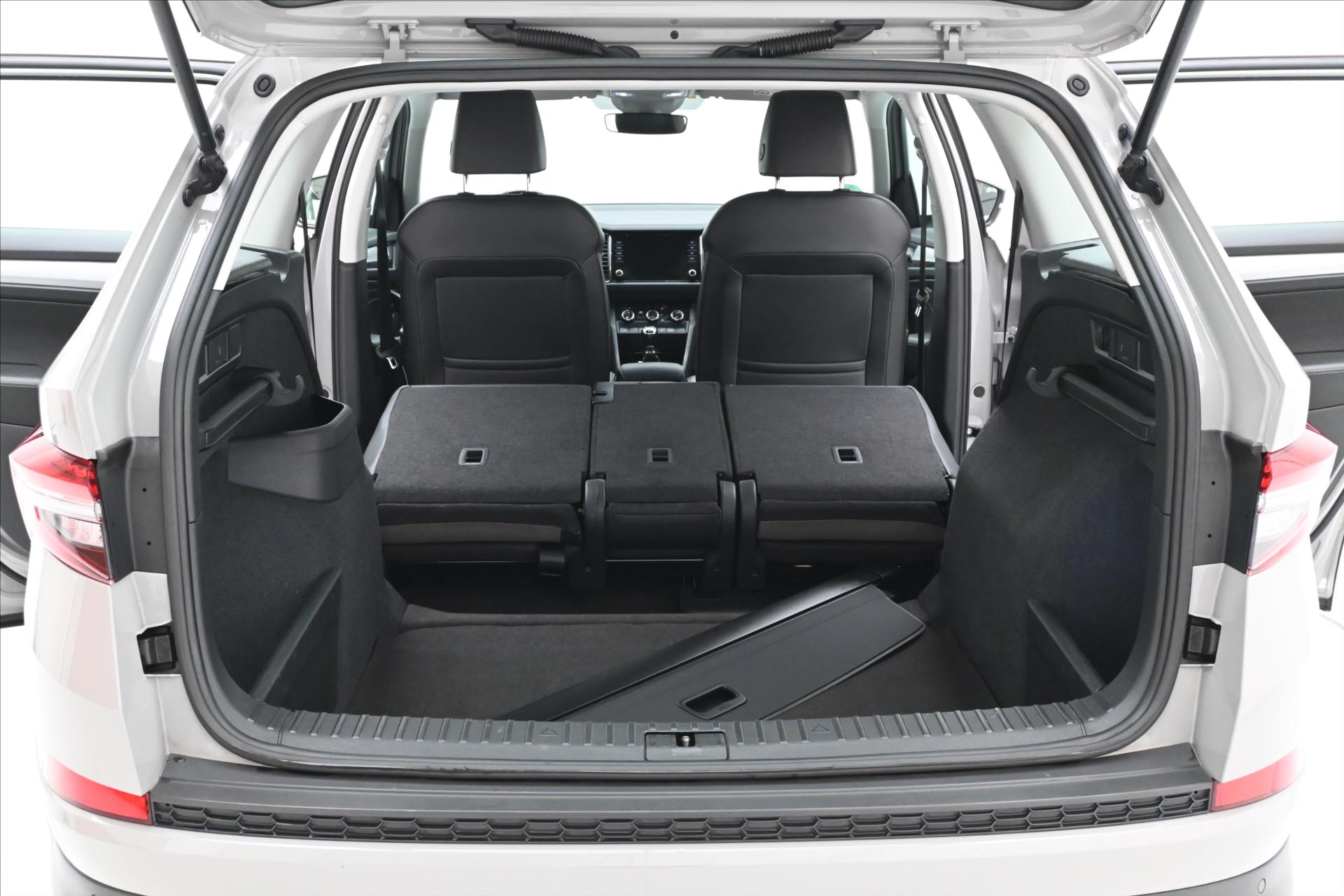 Hlavní fotografie vozu Škoda Kodiaq 1,5 TSI 110 kW Business Edition Záruka až 5 let (11)