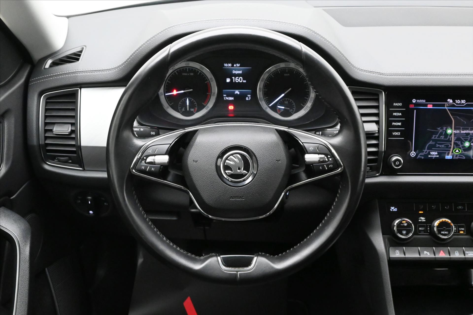 Hlavní fotografie vozu Škoda Kodiaq 1,5 TSI 110 kW Business Edition Záruka až 5 let (18)