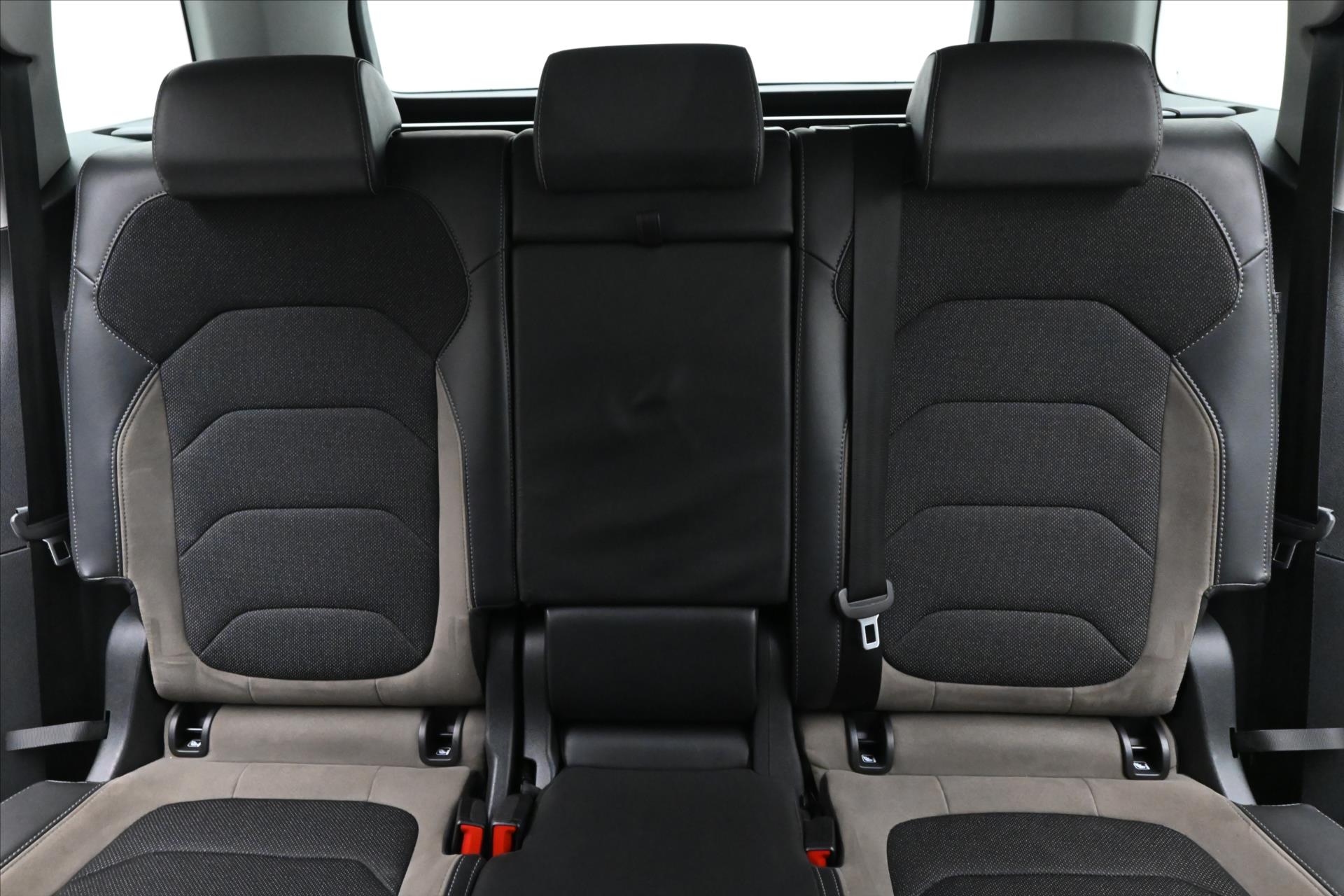 Hlavní fotografie vozu Škoda Kodiaq 1,5 TSI 110 kW Business Edition Záruka až 5 let (27)
