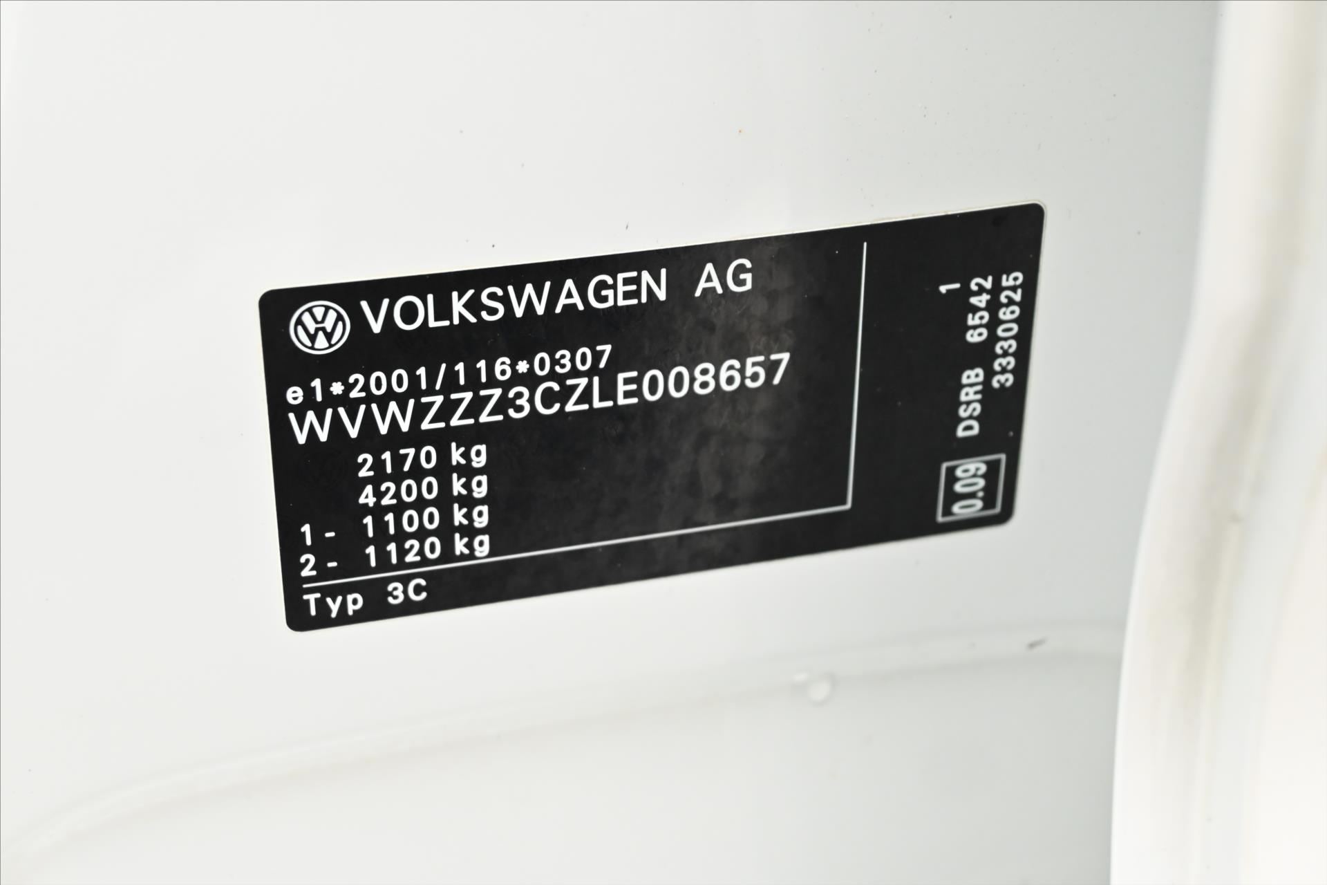 Hlavní fotografie vozu Volkswagen Passat 2,0 TDI 110 kW DSG Elegance Záruka až 5 let (12)