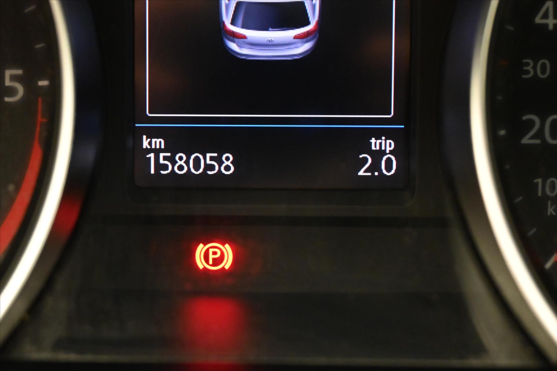 Hlavní fotografie vozu Volkswagen Passat 2,0 TDI 110 kW DSG Elegance Záruka až 5 let (17)