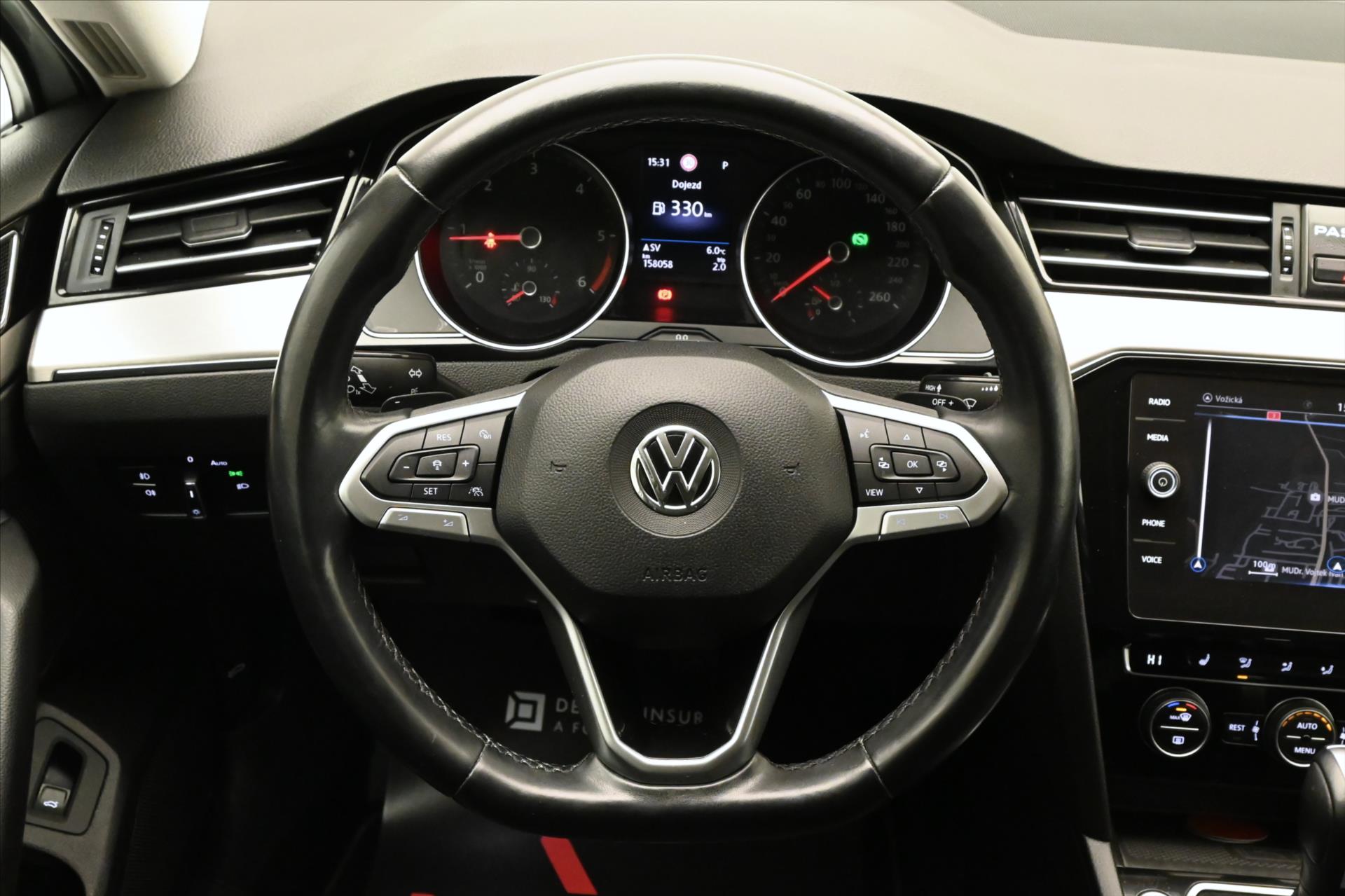 Hlavní fotografie vozu Volkswagen Passat 2,0 TDI 110 kW DSG Elegance Záruka až 5 let (18)