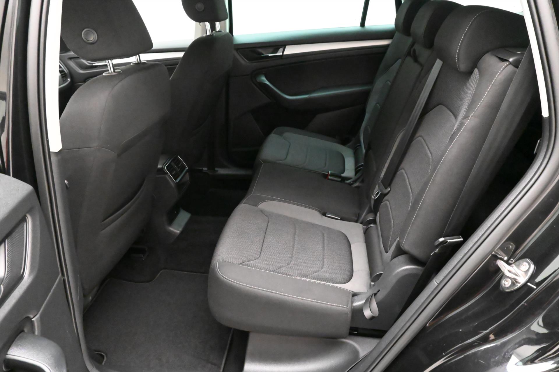 Hlavní fotografie vozu Škoda Kodiaq 2,0 TDI 110 kW DSG 7Míst NAVI Záruka až 5 let (15)