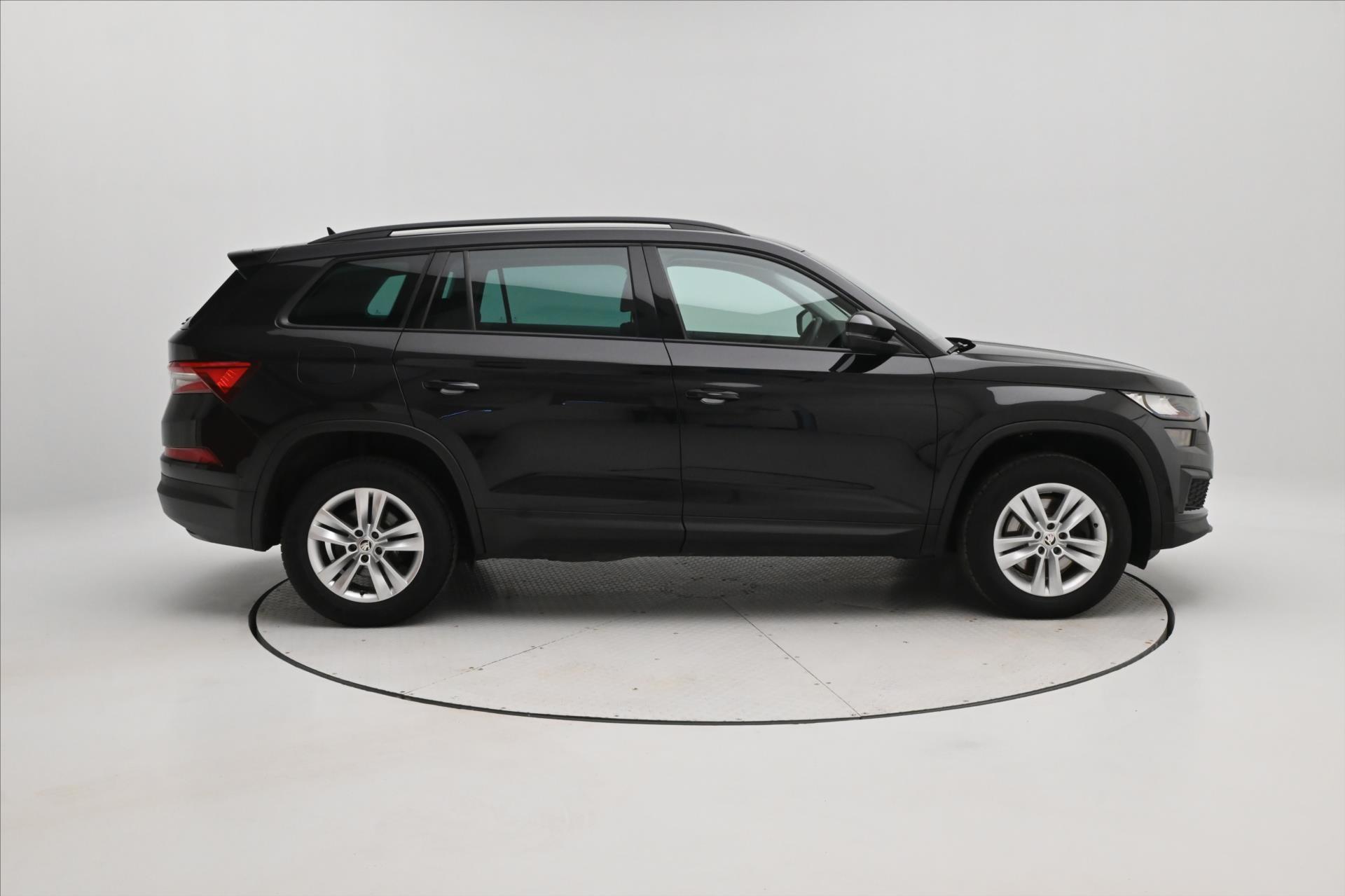 Hlavní fotografie vozu Škoda Kodiaq 2,0 TDI 110 kW DSG 7Míst NAVI Záruka až 5 let (4)