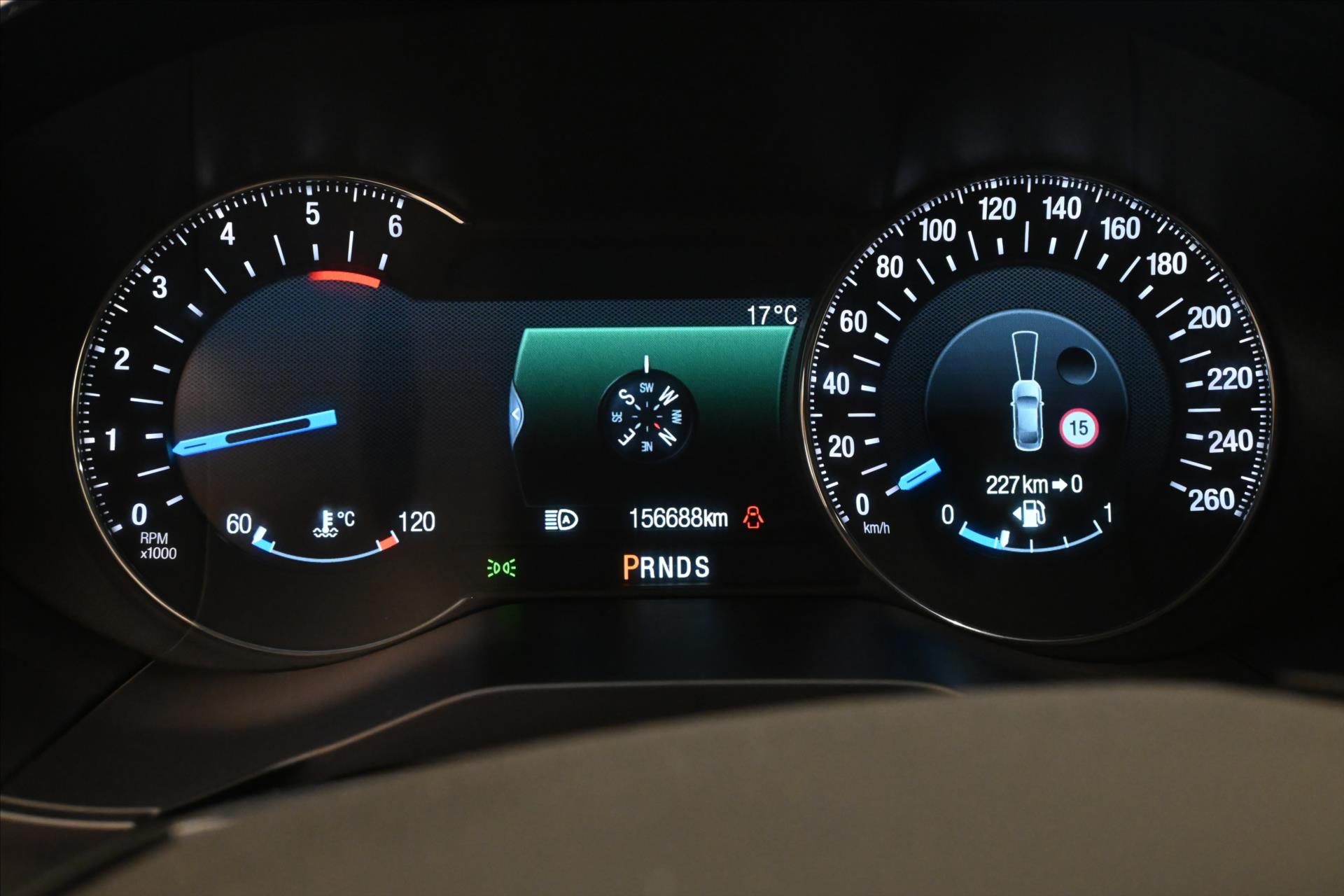Hlavní fotografie vozu Ford Edge 2,0 TDCi 154 kW 4x4 AT6 Panorama Záruka až 5 let (16)