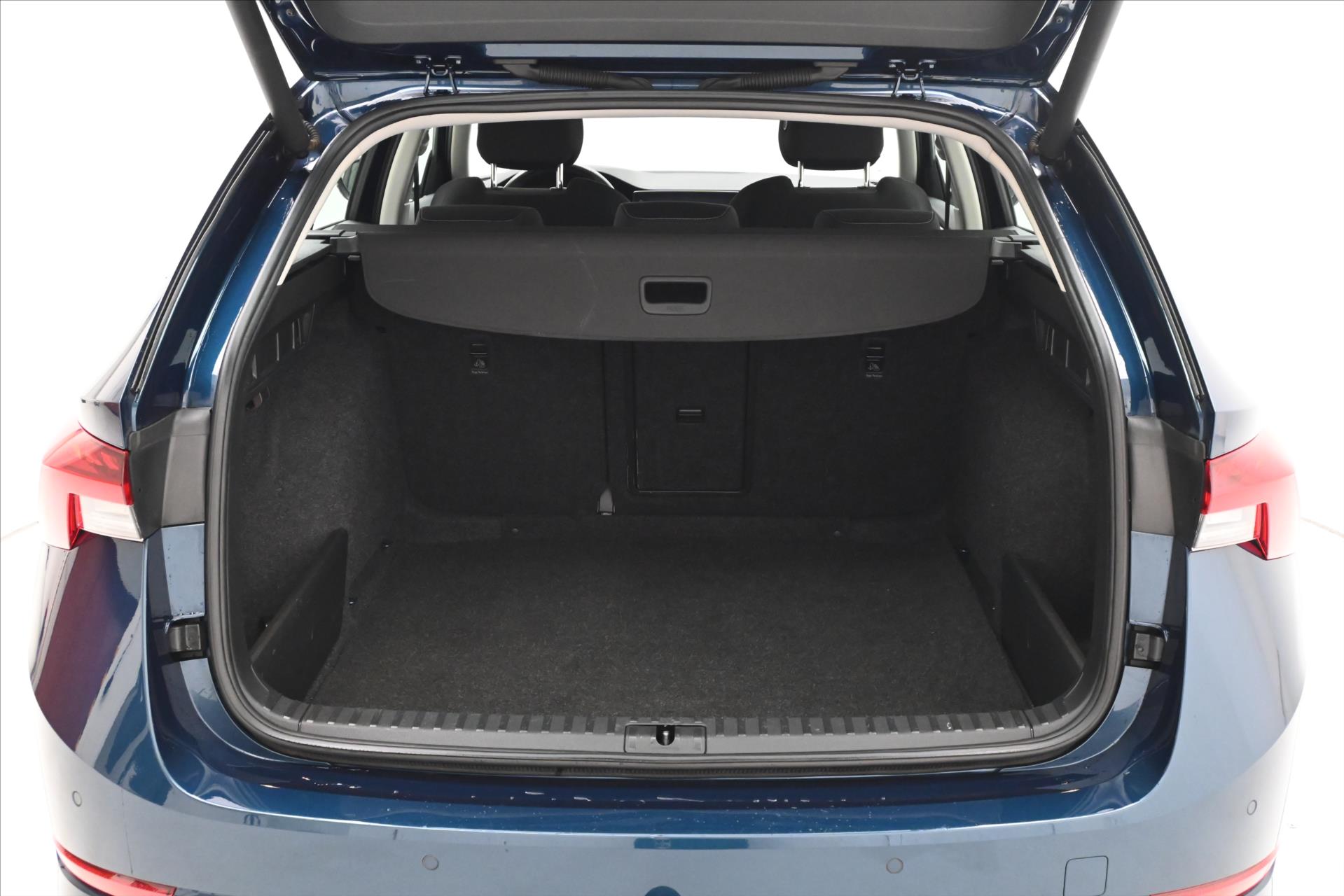 Hlavní fotografie vozu Škoda Octavia 2,0 TDI 110 kW DSG Business Záruka až 5 let (10)